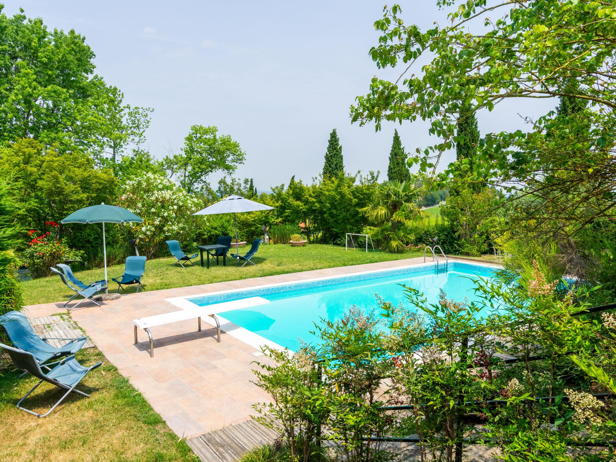 Foto 41 - Casa de 5 habitaciones en Zenevredo con piscina privada y jardín