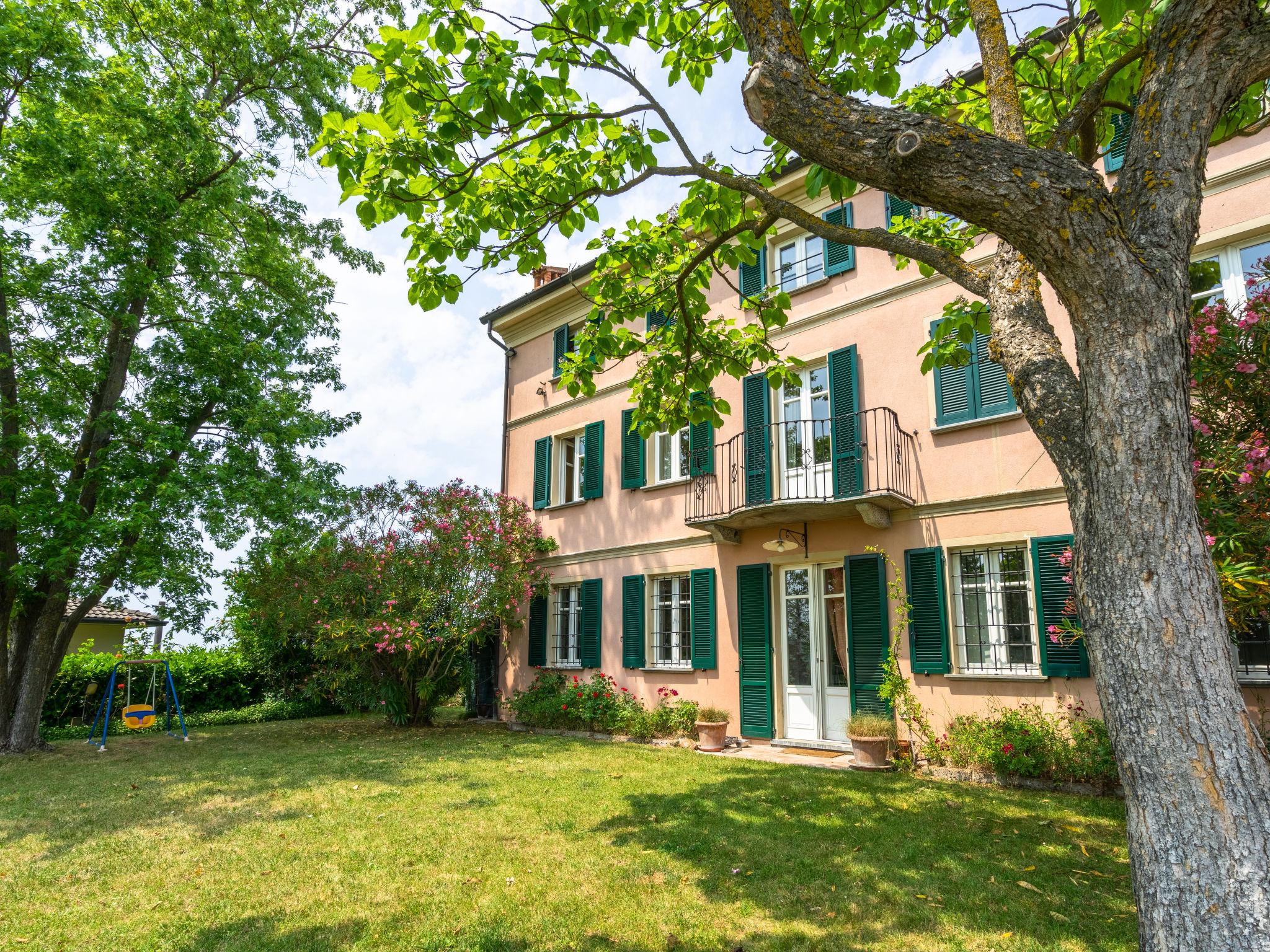 Photo 47 - Maison de 5 chambres à Zenevredo avec piscine privée et jardin