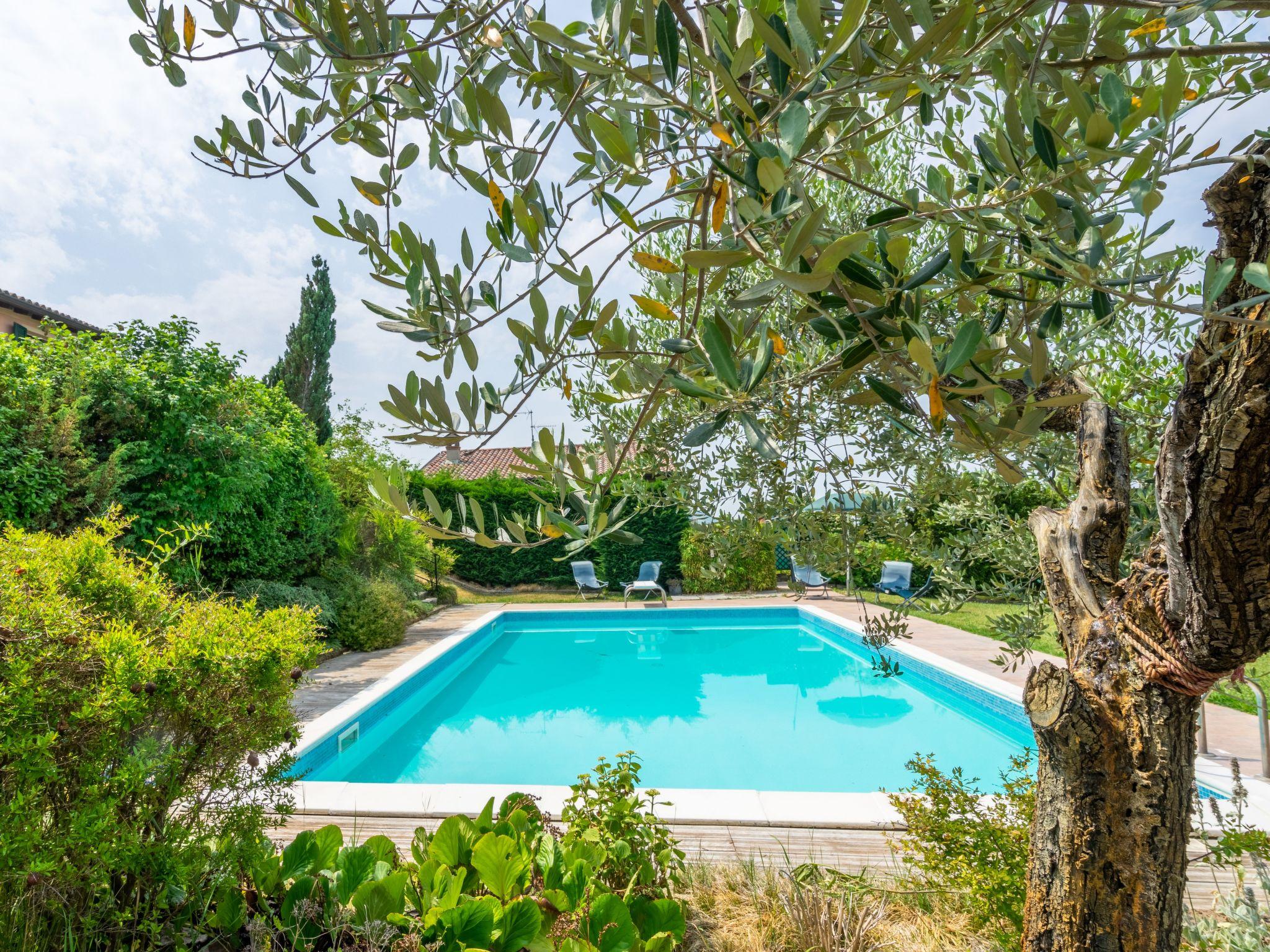 Foto 48 - Casa de 5 quartos em Zenevredo com piscina privada e jardim