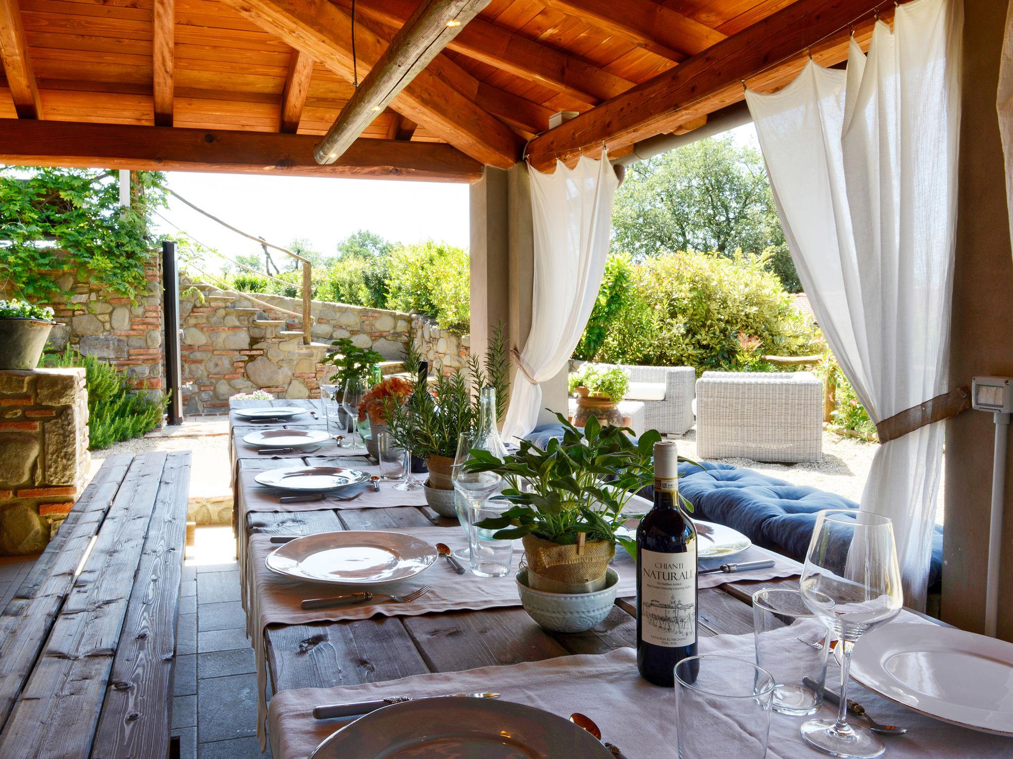 Foto 20 - Casa de 4 habitaciones en Terranuova Bracciolini con piscina privada y jardín