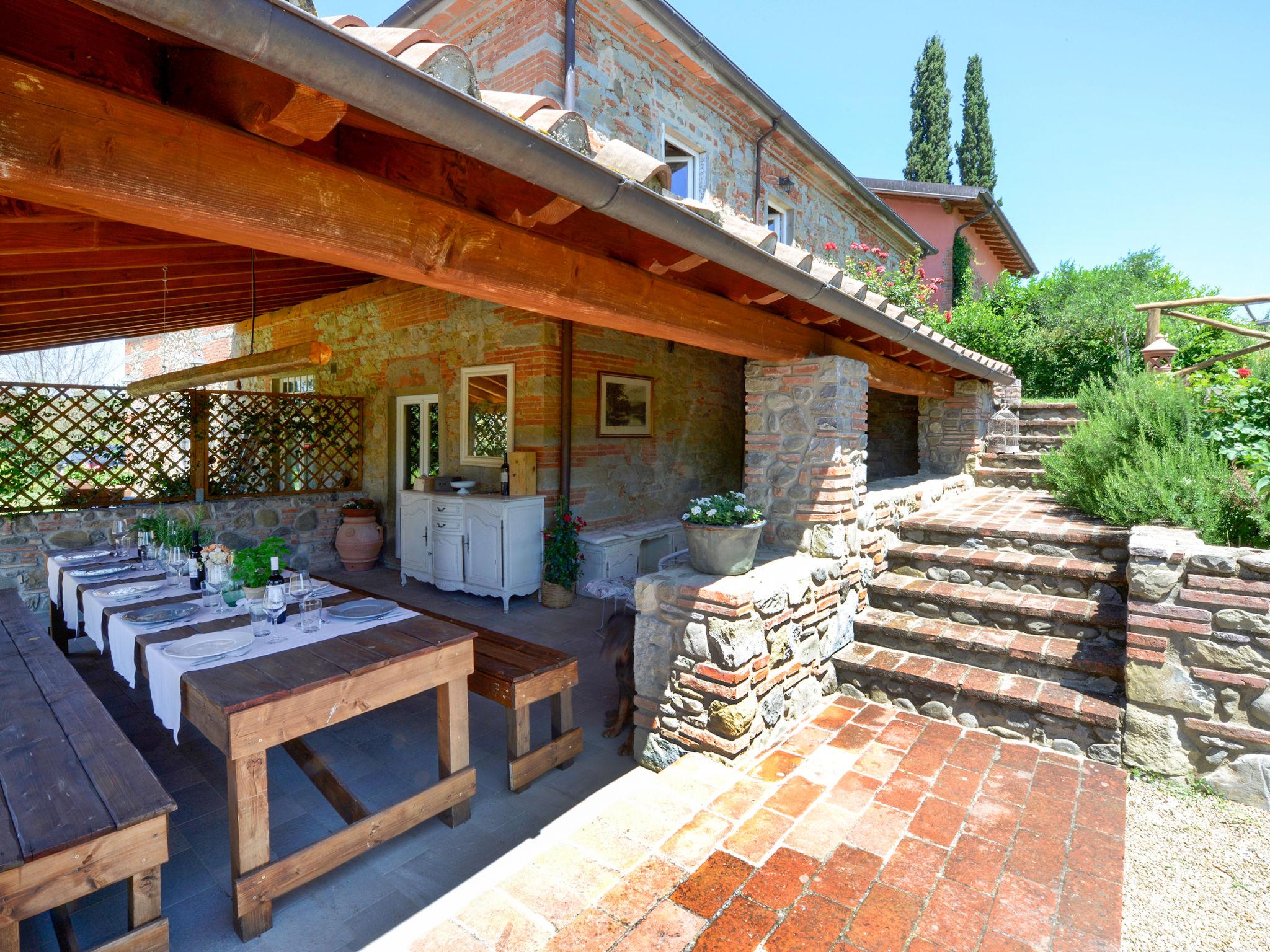 Photo 21 - 4 bedroom House in Terranuova Bracciolini with private pool and garden