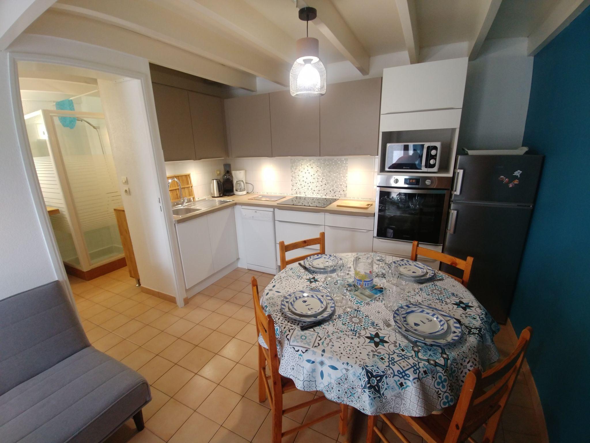 Photo 8 - 1 bedroom House in Les Sables-d'Olonne with garden and terrace