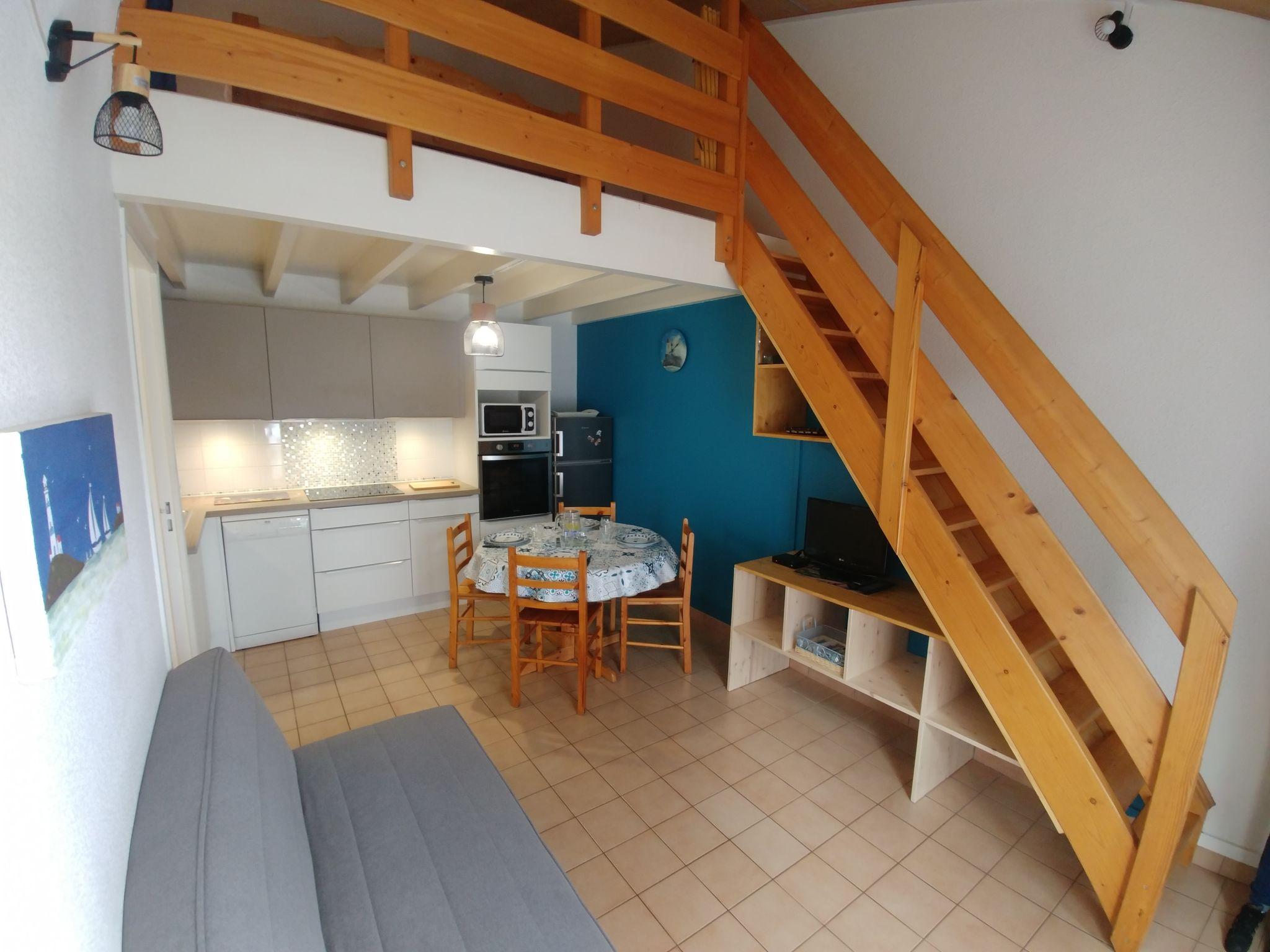 Foto 2 - Casa con 1 camera da letto a Les Sables-d'Olonne con giardino e vista mare