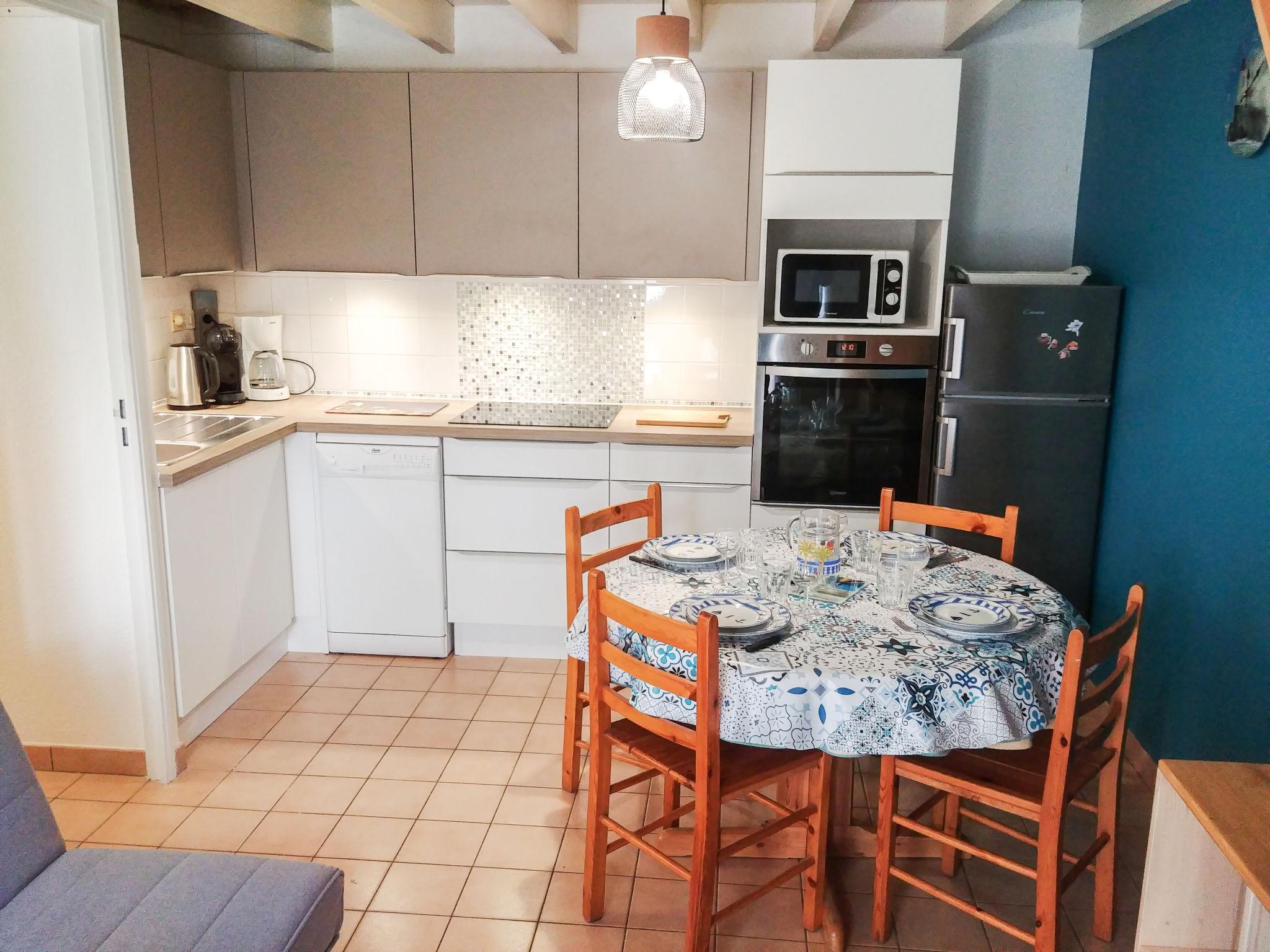 Foto 6 - Haus mit 1 Schlafzimmer in Les Sables-d'Olonne mit garten und terrasse