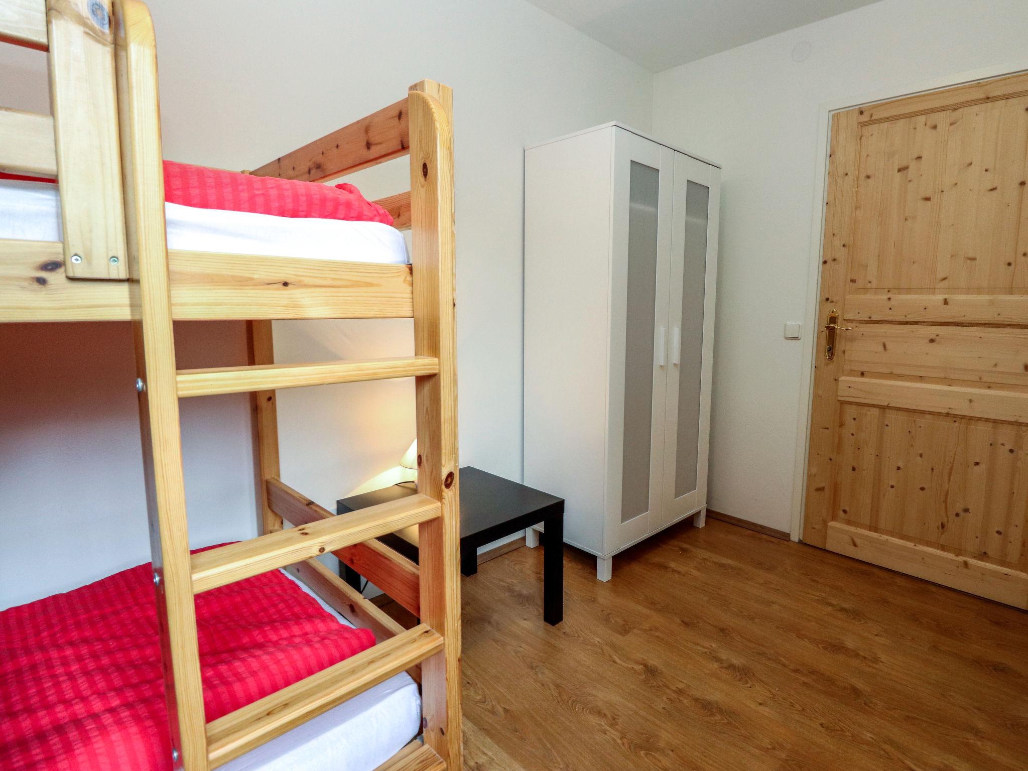 Foto 12 - Apartment mit 4 Schlafzimmern in Grünau im Almtal mit blick auf die berge