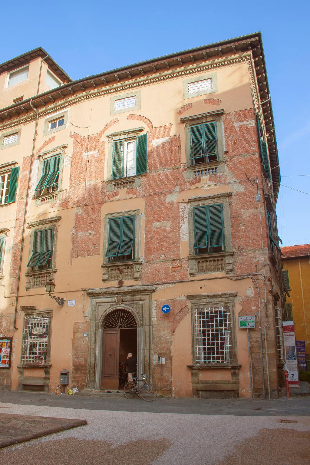 Foto 23 - Appartamento con 2 camere da letto a Lucca