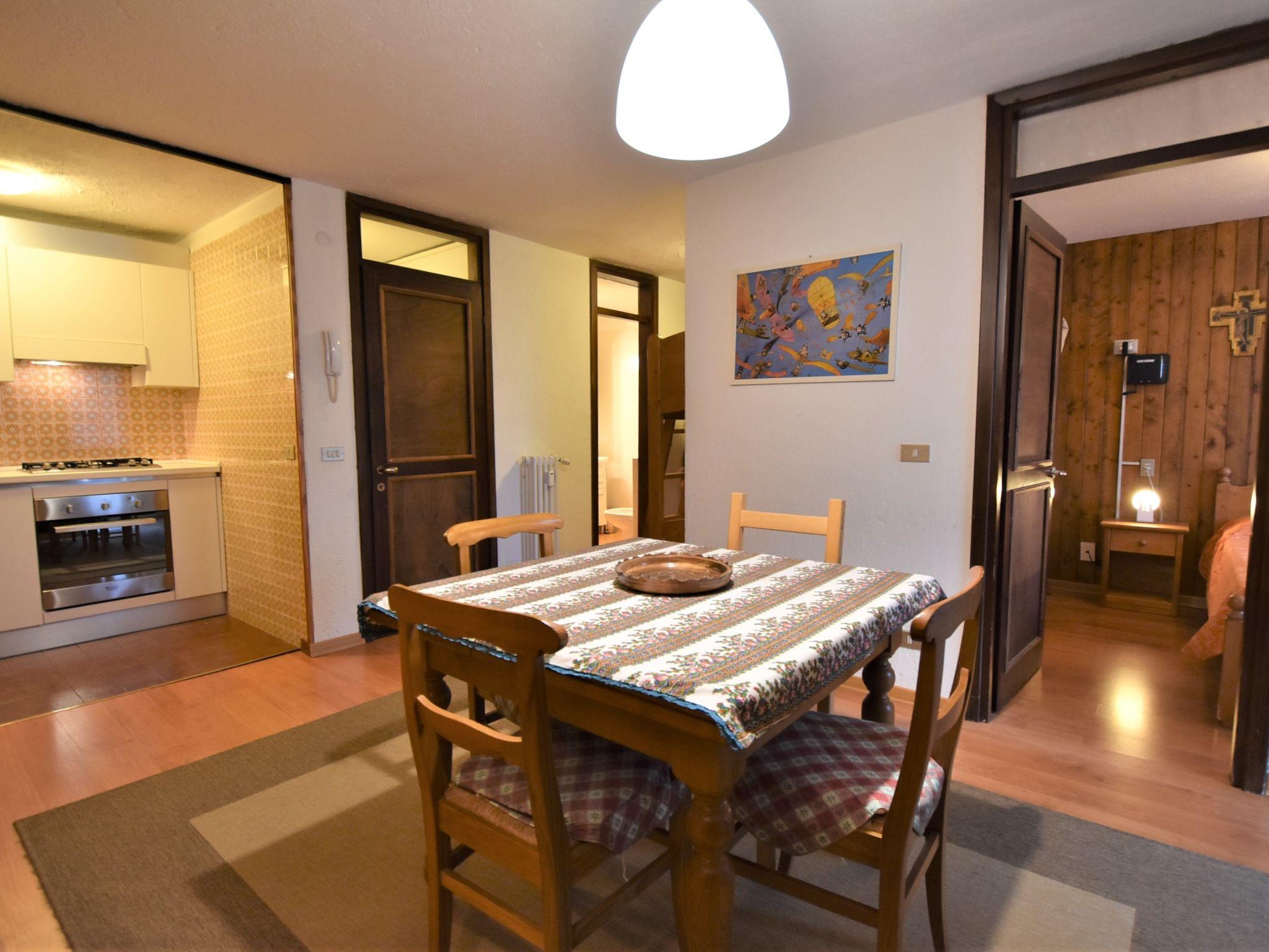 Photo 8 - 1 bedroom Apartment in Pinzolo with garden