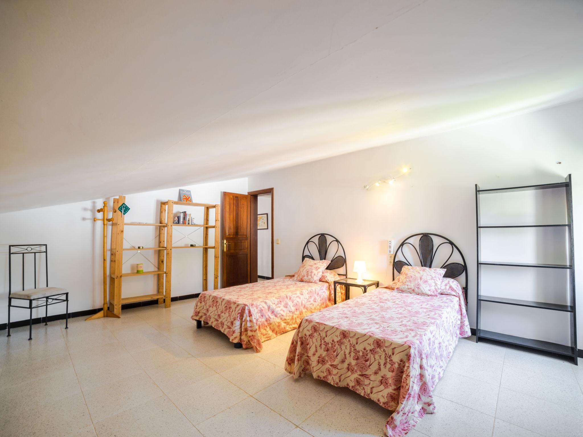 Foto 16 - Casa con 5 camere da letto a Manacor con piscina privata e vista mare