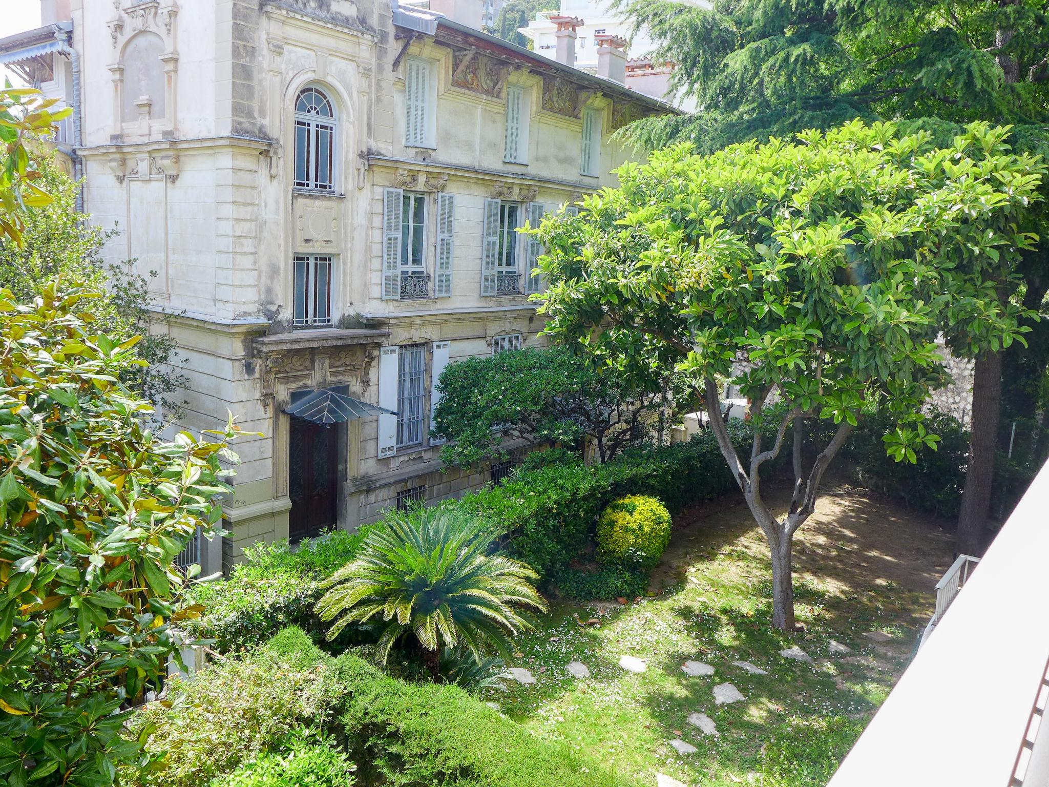 Foto 20 - Appartamento con 1 camera da letto a Nizza con terrazza e vista mare