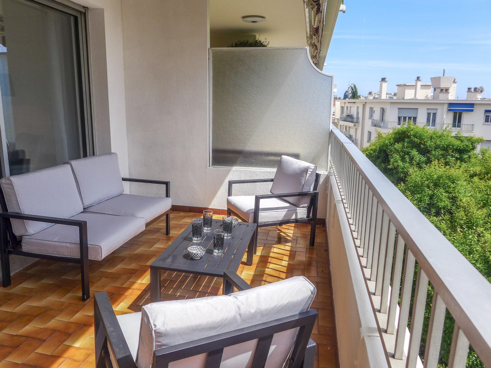 Foto 1 - Apartamento de 1 habitación en Niza con terraza y vistas al mar