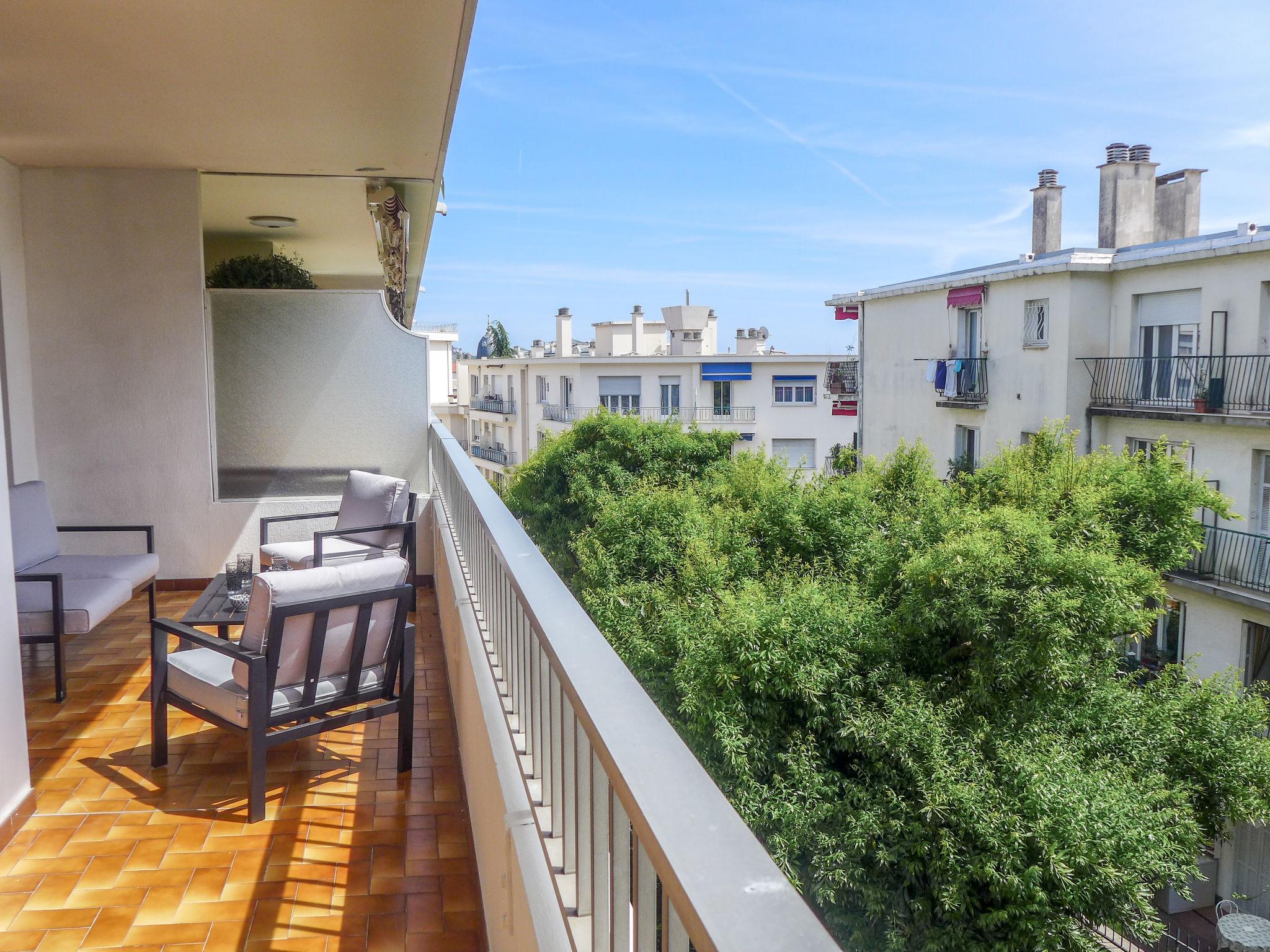 Foto 17 - Apartamento de 1 habitación en Niza con terraza y vistas al mar