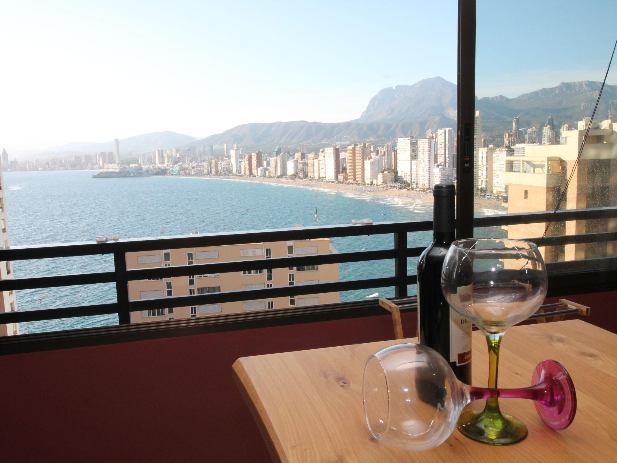 Foto 1 - Apartamento de 1 habitación en Benidorm con piscina y vistas al mar