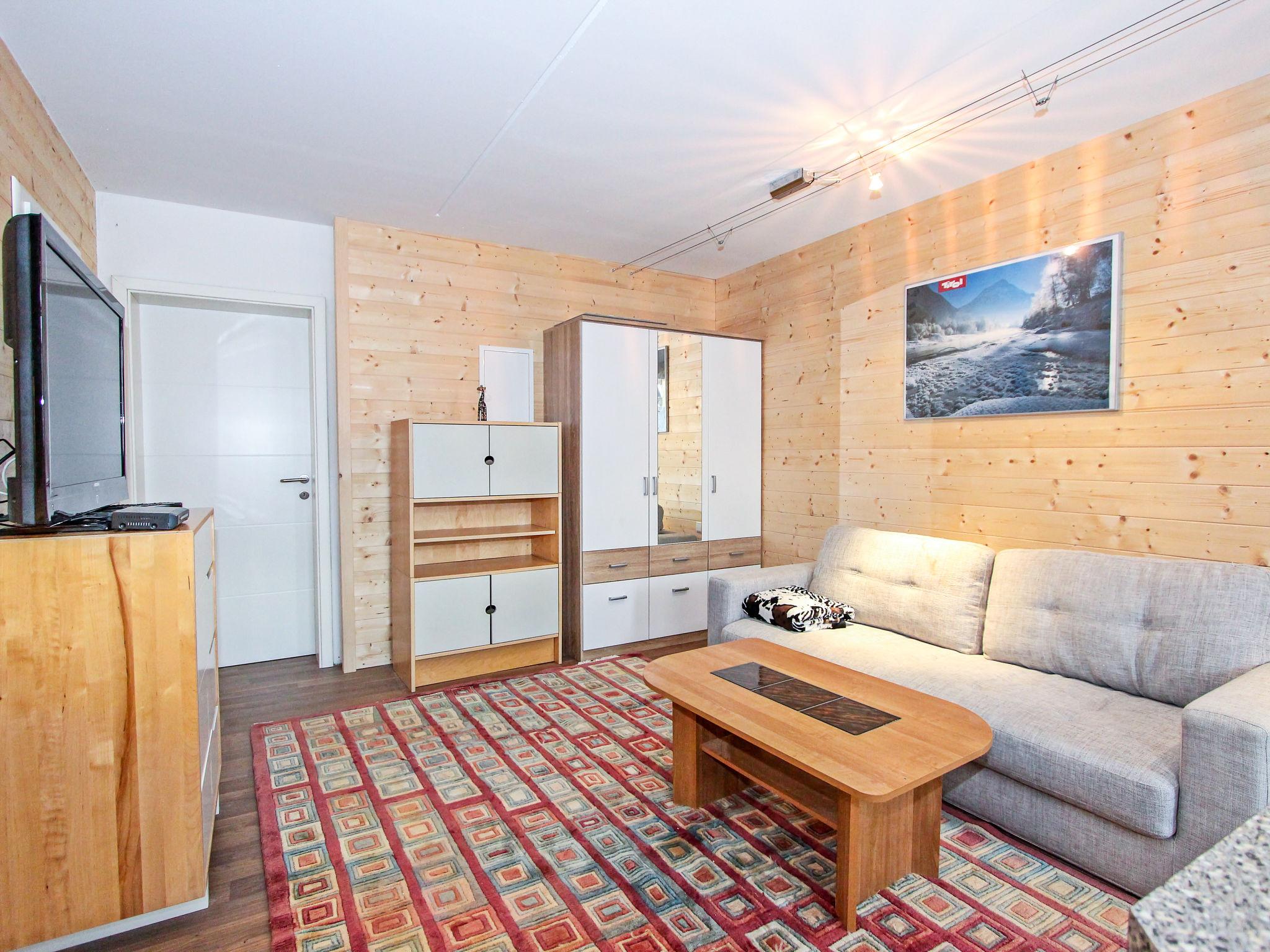 Foto 16 - Apartment mit 1 Schlafzimmer in Fügen mit terrasse und blick auf die berge