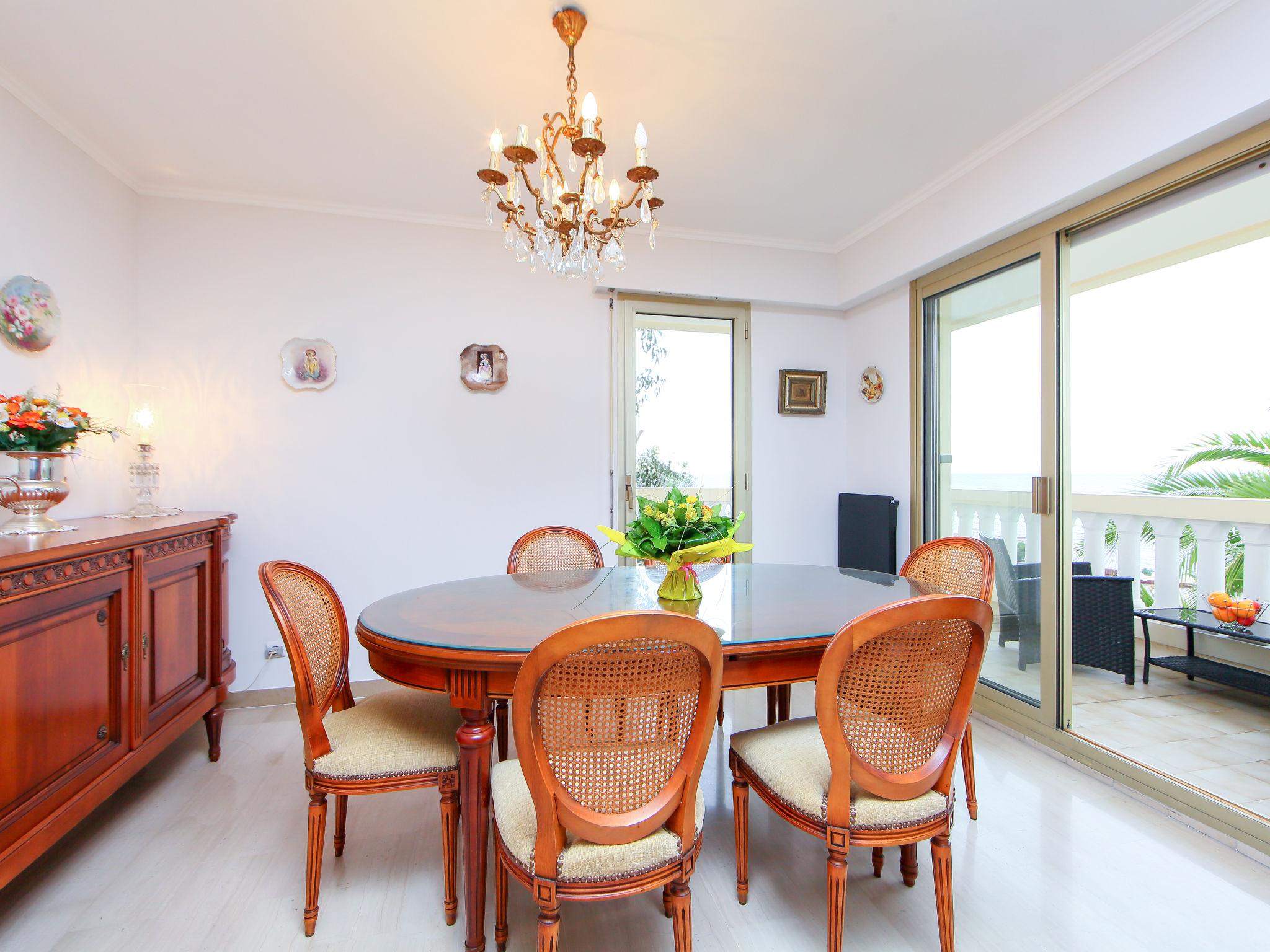 Foto 9 - Apartment mit 1 Schlafzimmer in Cannes mit garten und blick aufs meer