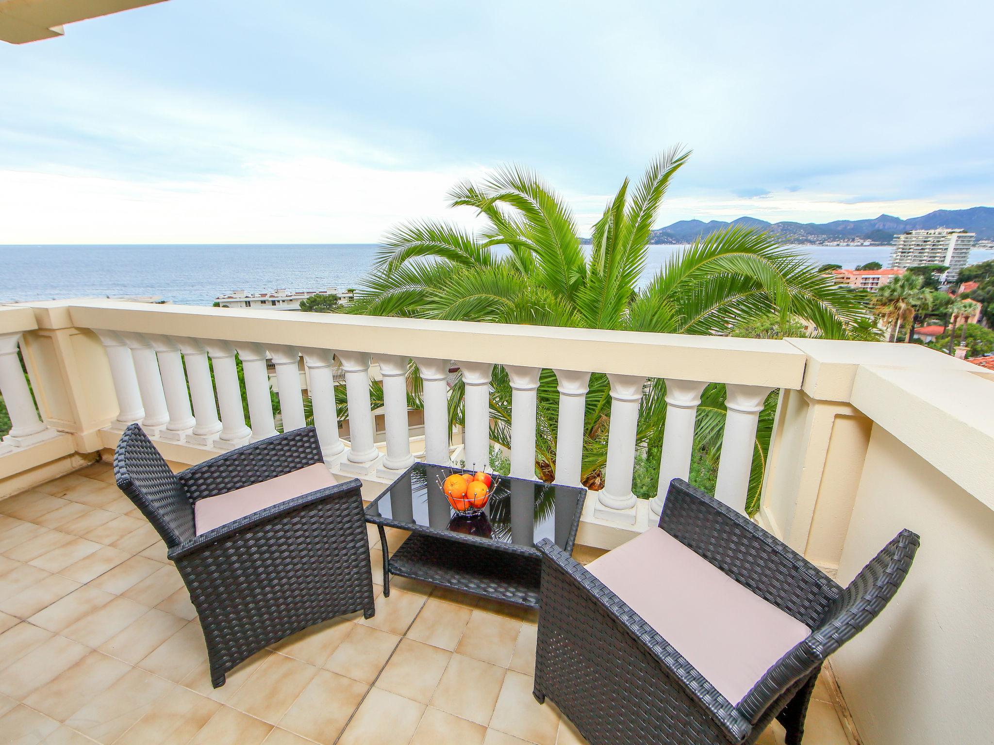 Photo 1 - 1 bedroom Apartment in Cannes with garden and terrace