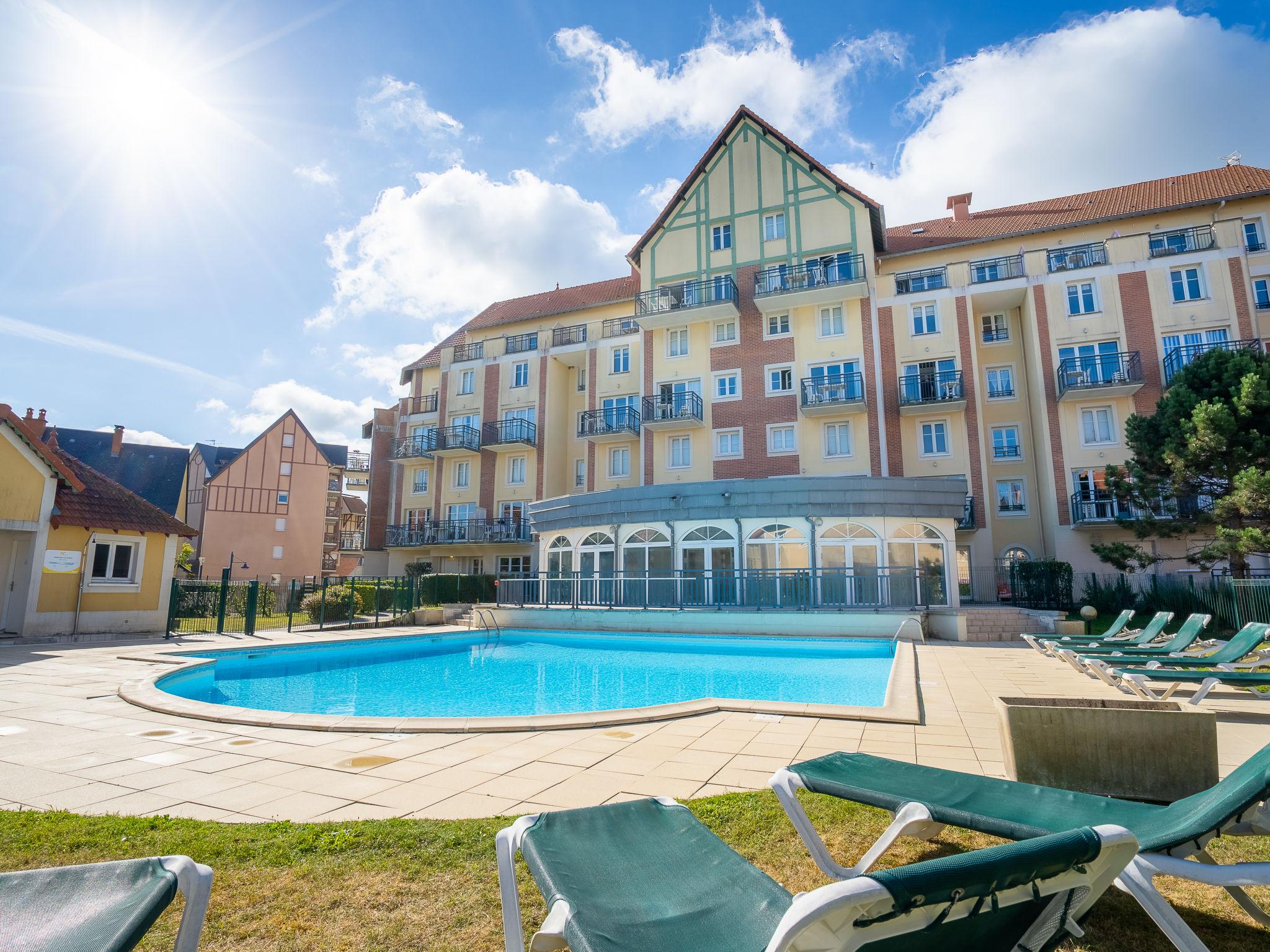 Photo 12 - Appartement de 1 chambre à Dives-sur-Mer avec piscine et vues à la mer