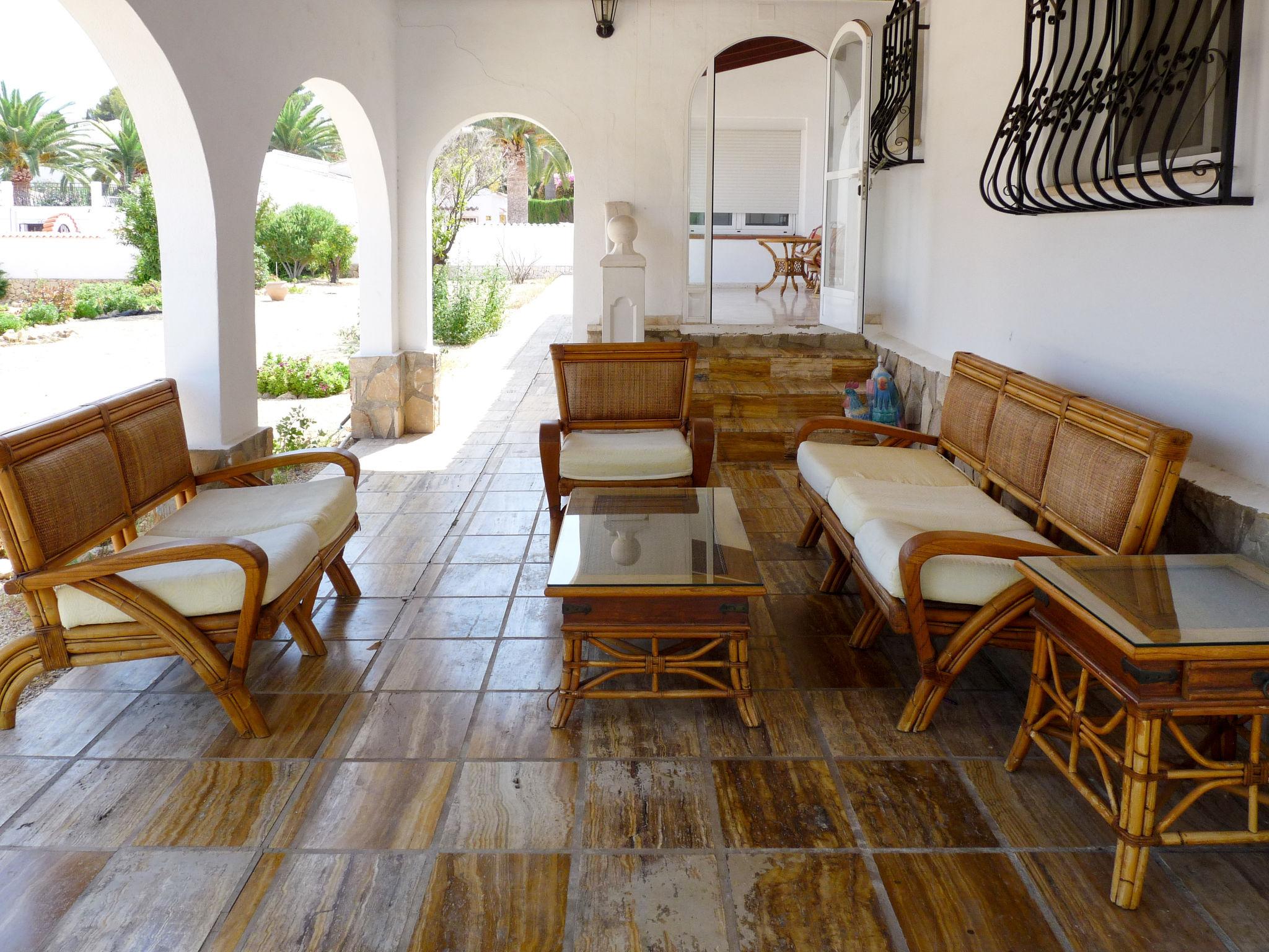 Foto 4 - Casa de 4 quartos em l'Alfàs del Pi com piscina privada e vistas do mar