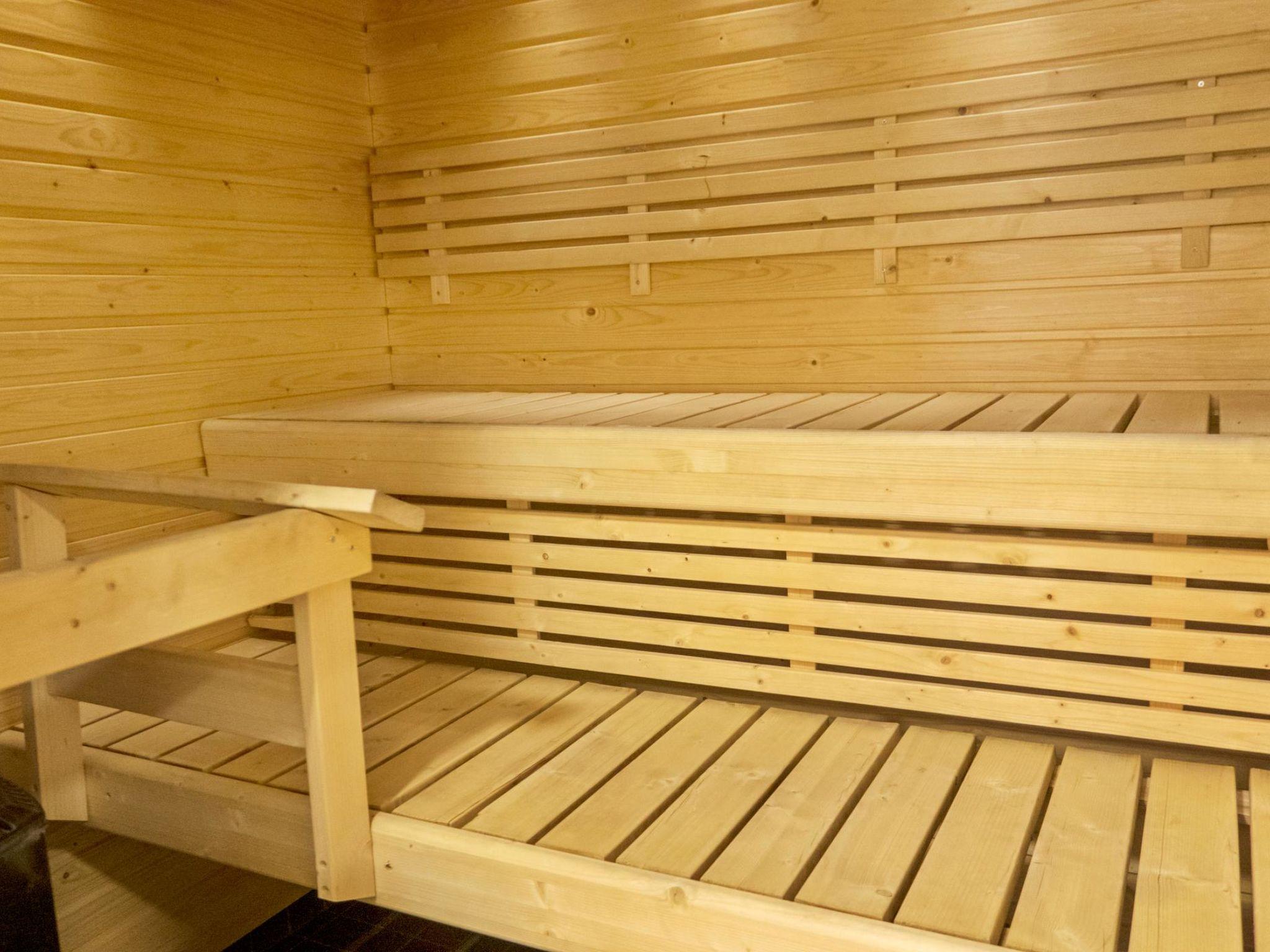 Foto 16 - Casa de 4 quartos em Sotkamo com sauna