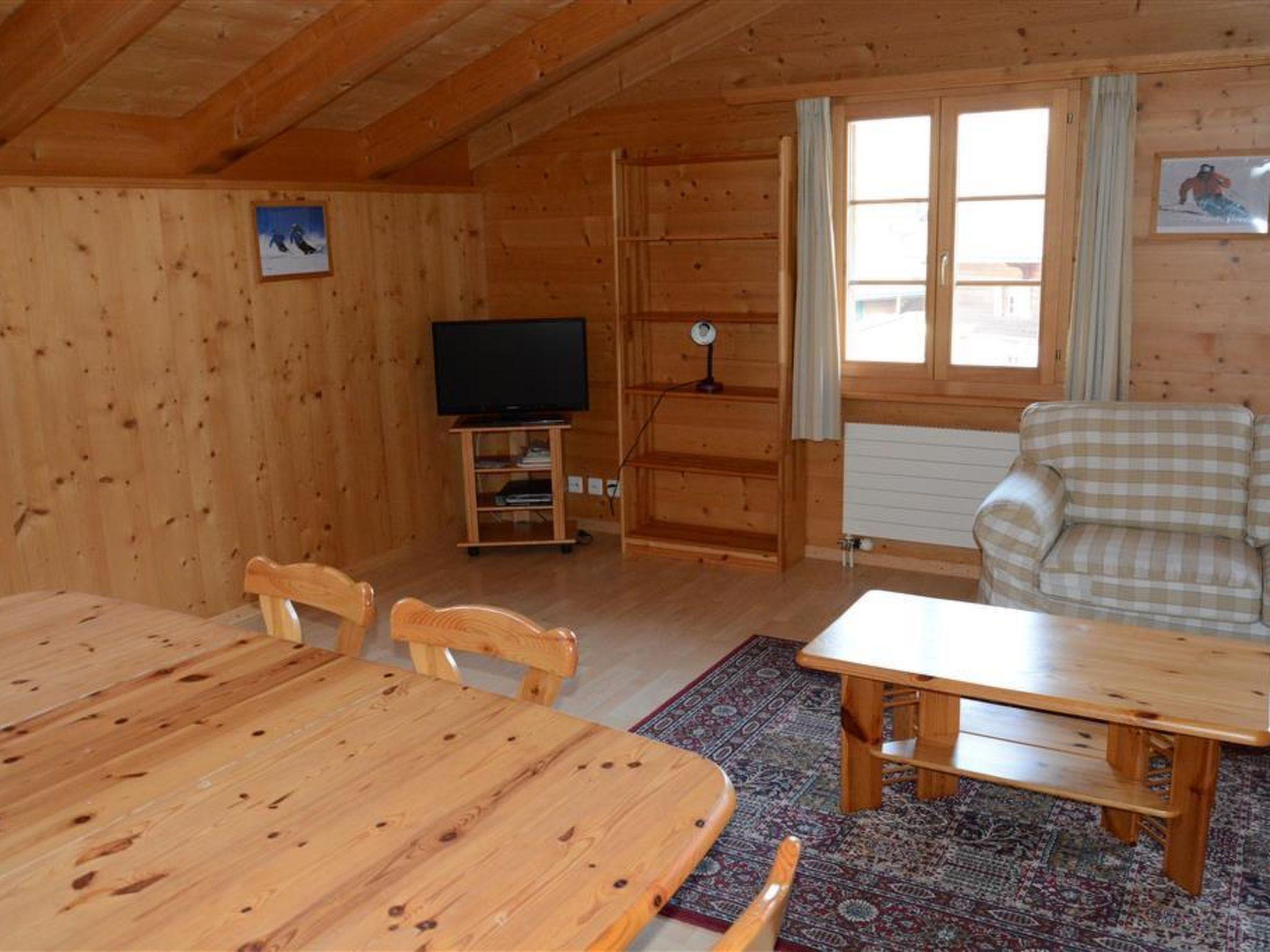 Foto 8 - Apartamento de 2 quartos em Saanen