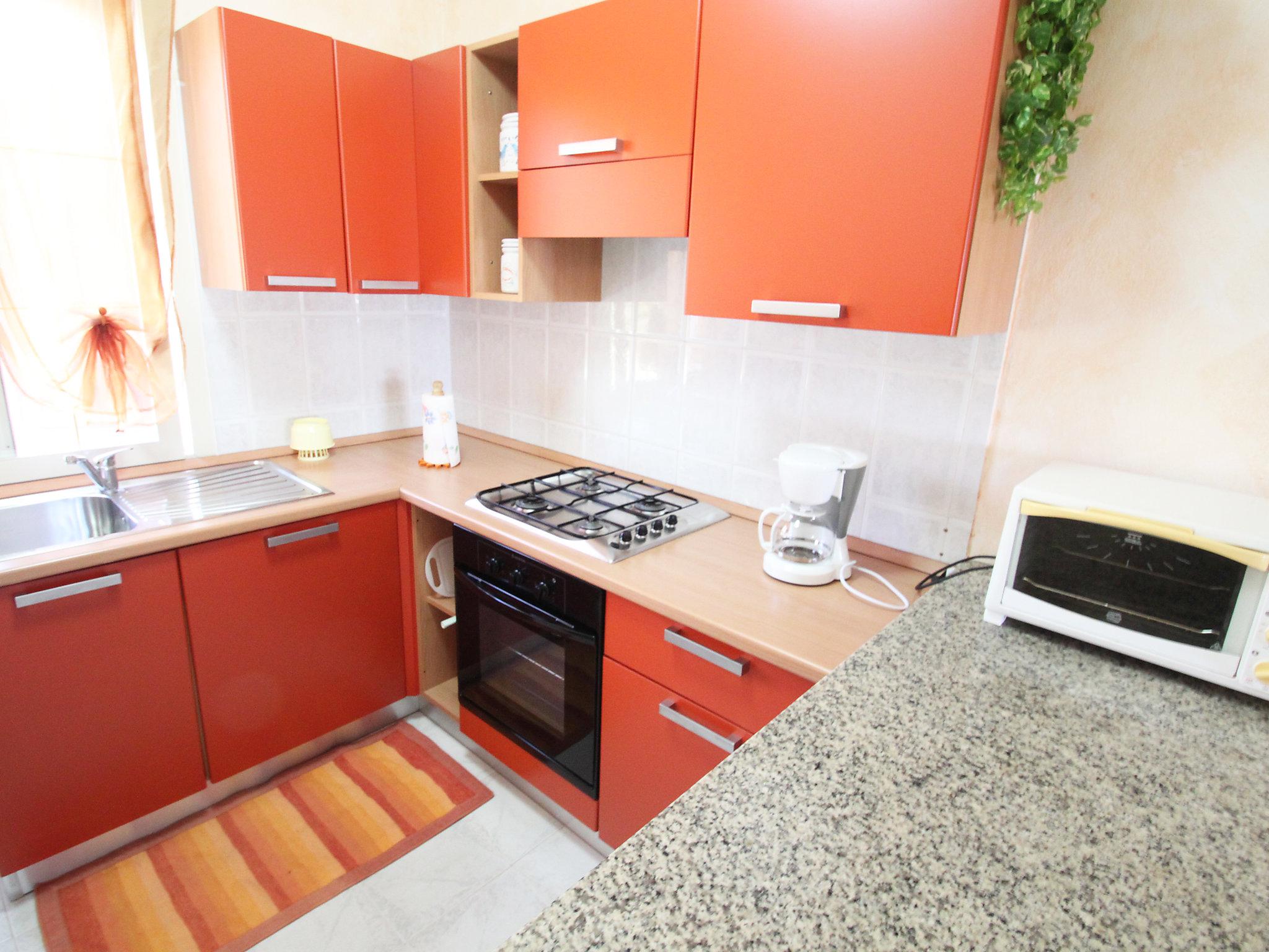 Photo 7 - 2 bedroom House in Pula with garden