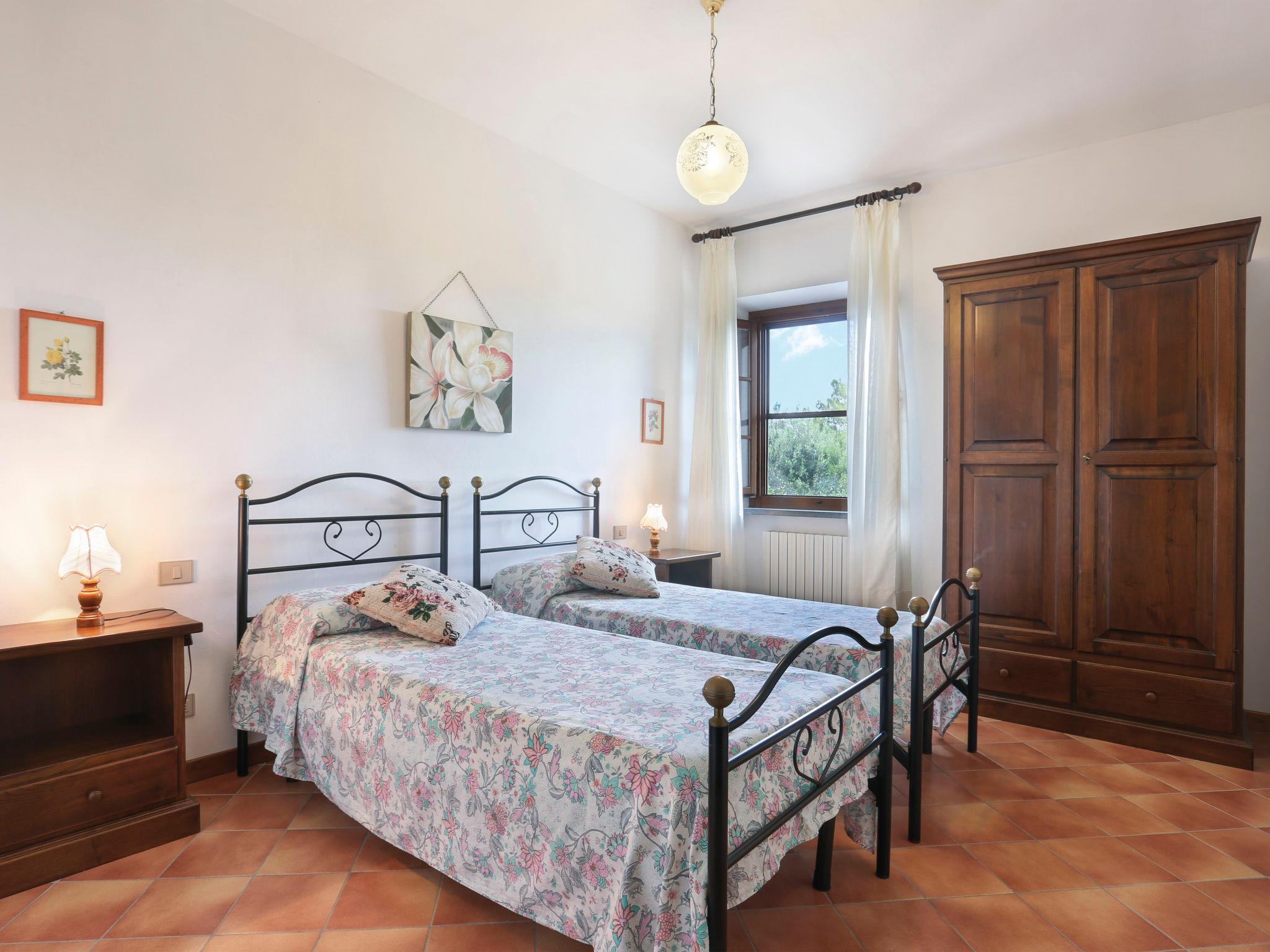 Foto 12 - Appartamento con 3 camere da letto a Terricciola con piscina e giardino