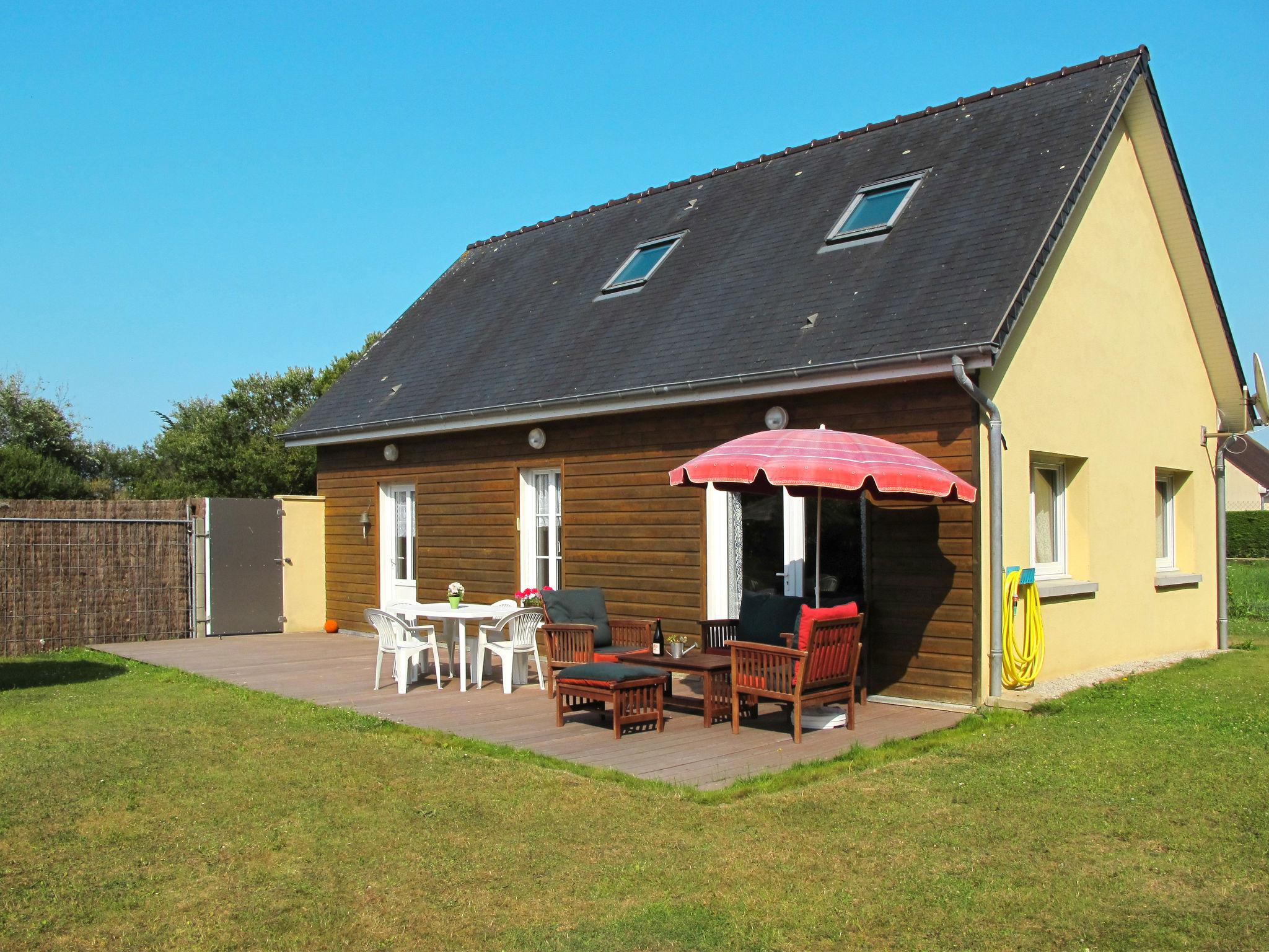 Foto 7 - Casa de 2 quartos em Saint-Laurent-sur-Mer com terraço e vistas do mar