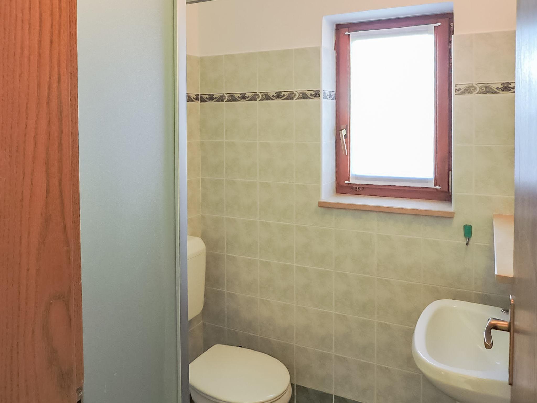 Foto 7 - Apartamento de 1 quarto em Marčana com piscina e jardim