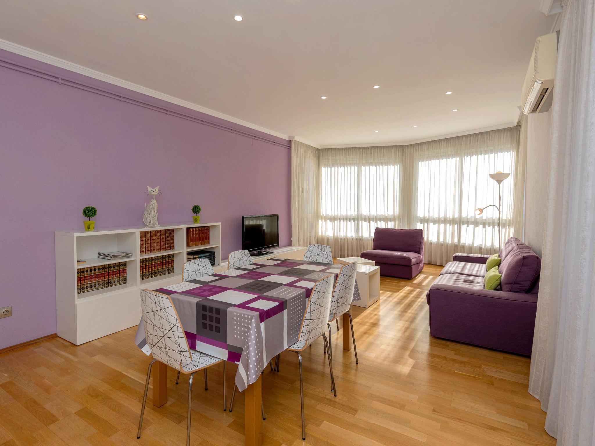 Foto 2 - Apartment mit 2 Schlafzimmern in Barcelona mit terrasse