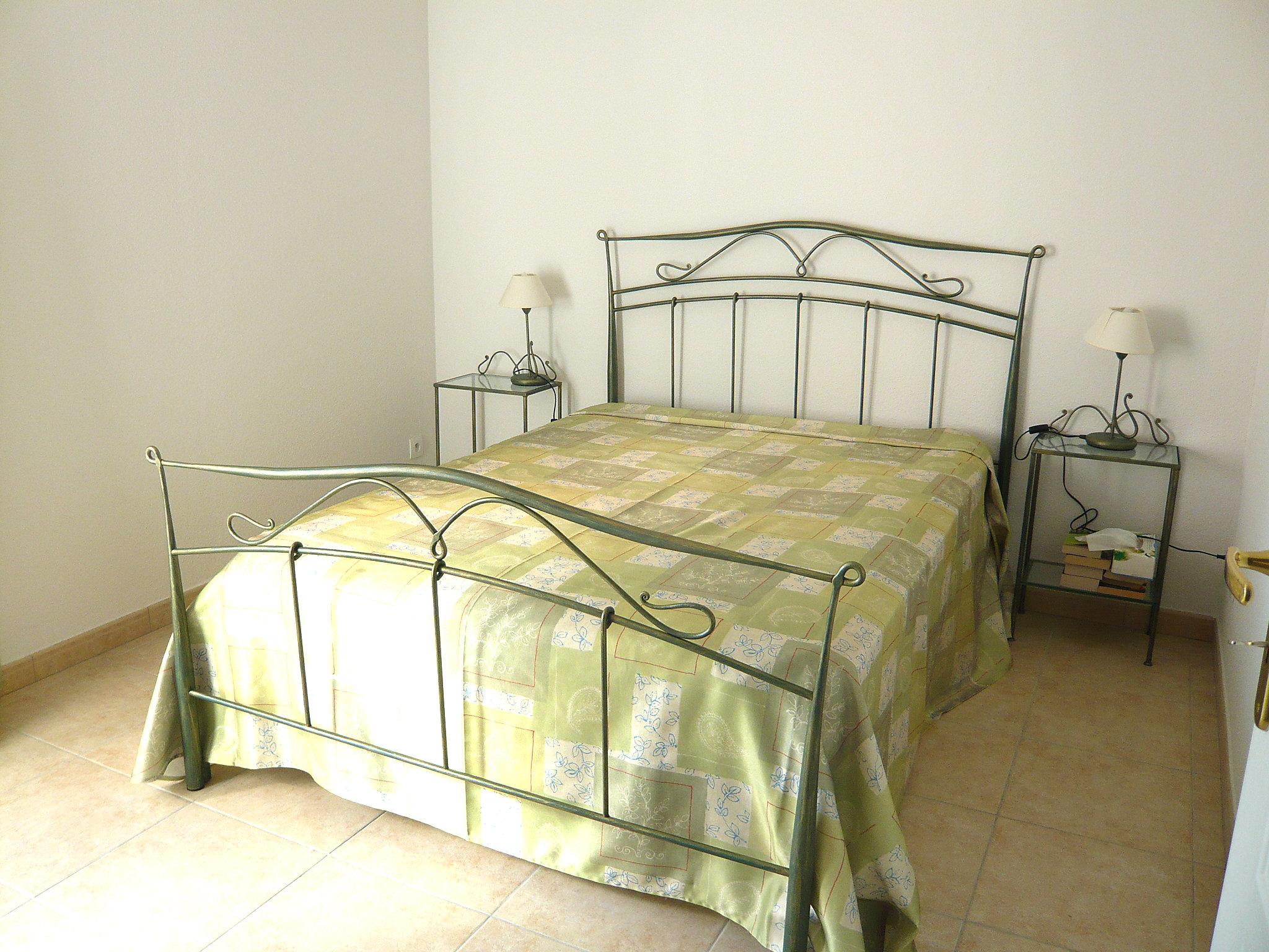 Foto 9 - Apartamento de 2 quartos em Roquebrune-sur-Argens com piscina e vistas do mar