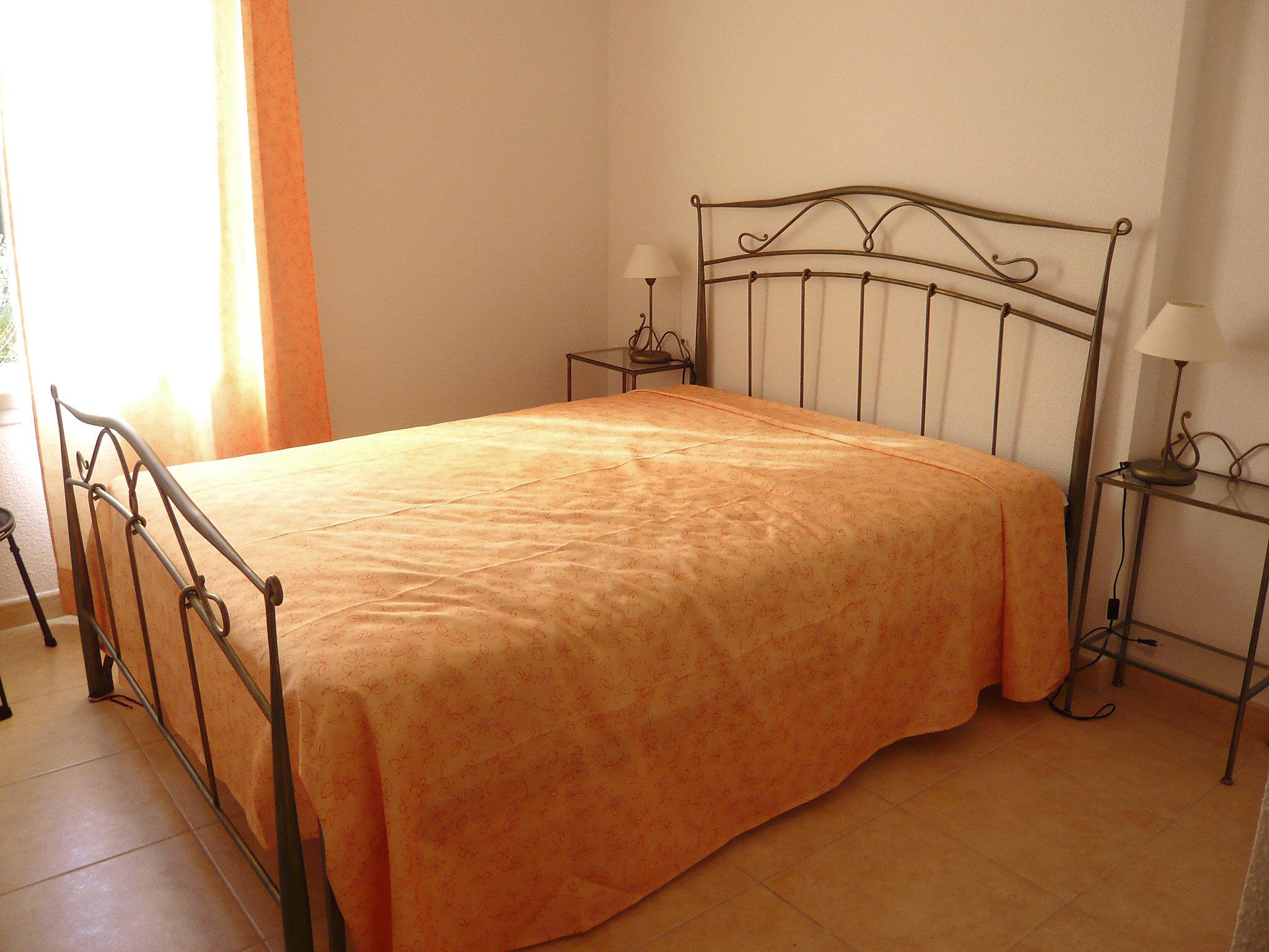 Foto 8 - Apartamento de 2 quartos em Roquebrune-sur-Argens com piscina e jardim