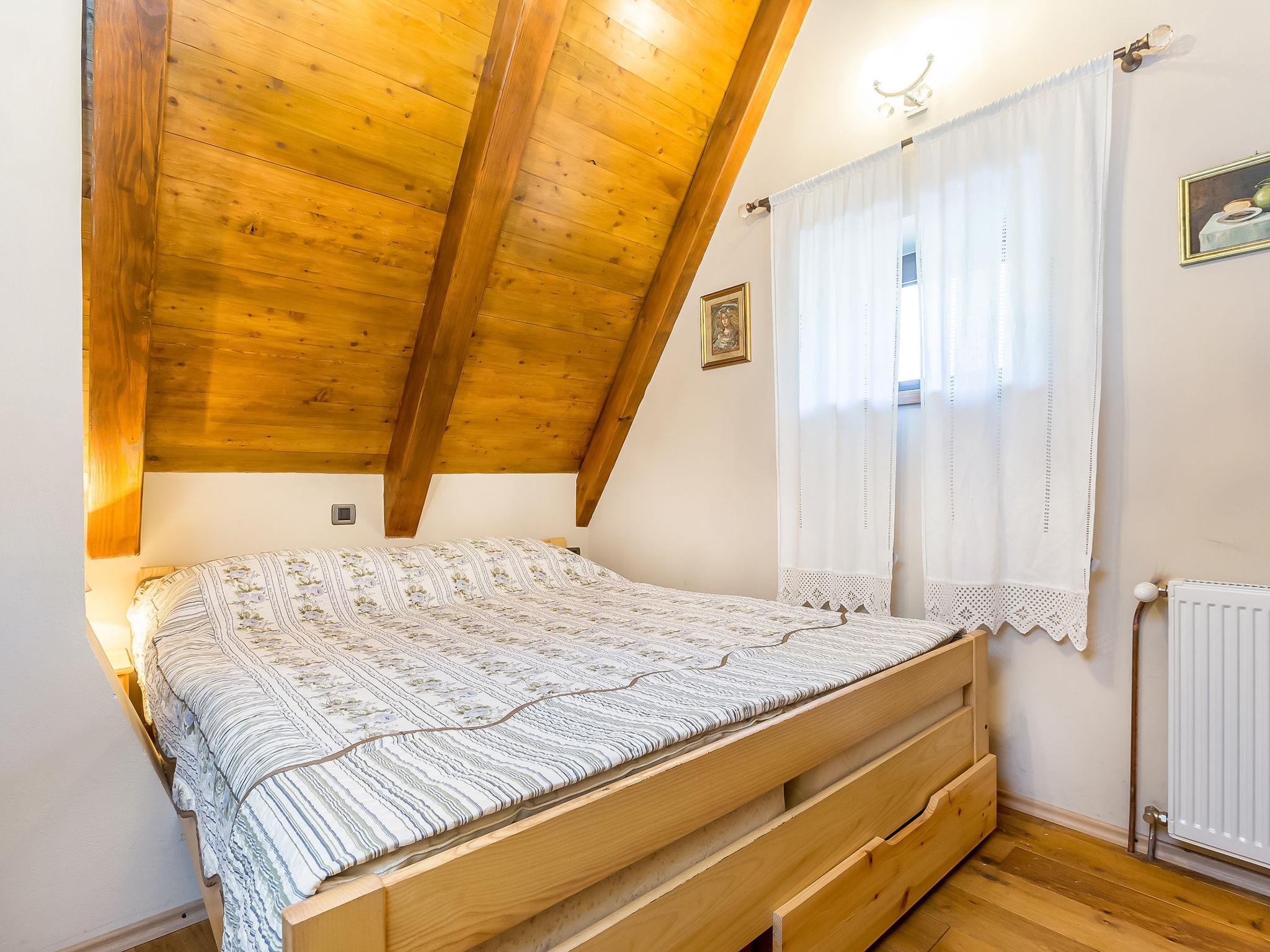 Photo 27 - Maison de 2 chambres à Fužine avec terrasse et sauna