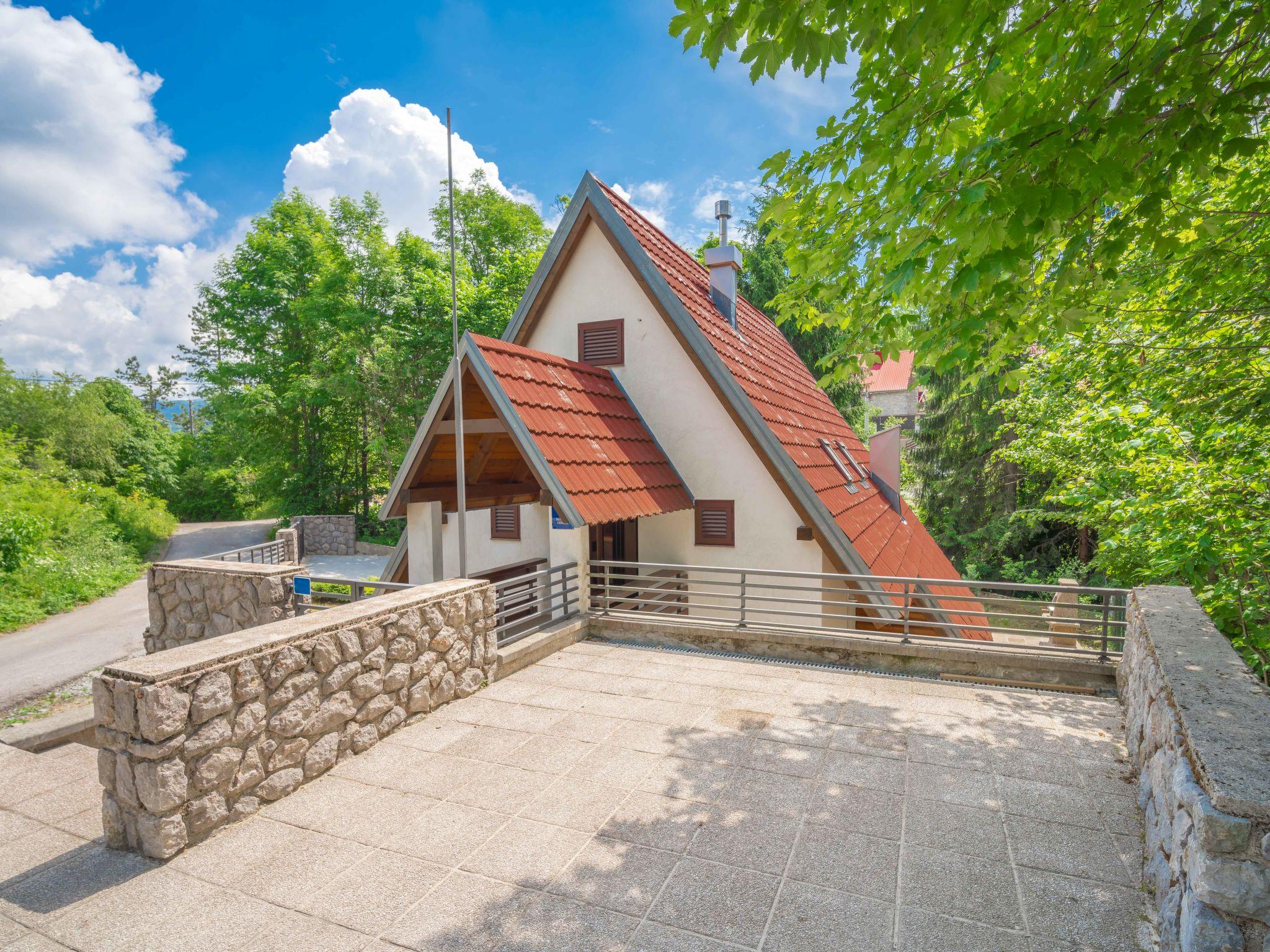 Photo 41 - Maison de 2 chambres à Fužine avec terrasse et sauna