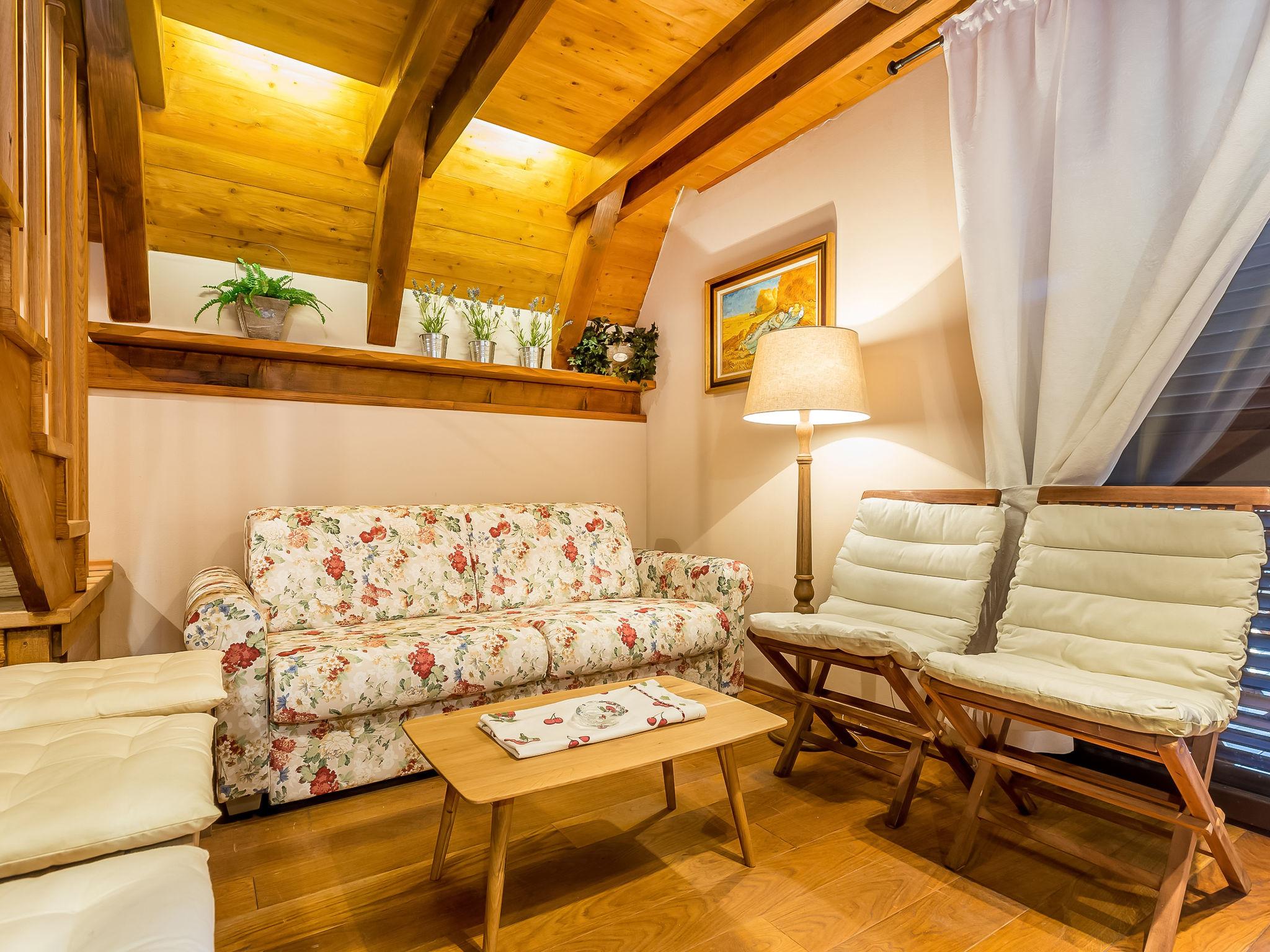 Foto 8 - Casa con 2 camere da letto a Fužine con terrazza e sauna