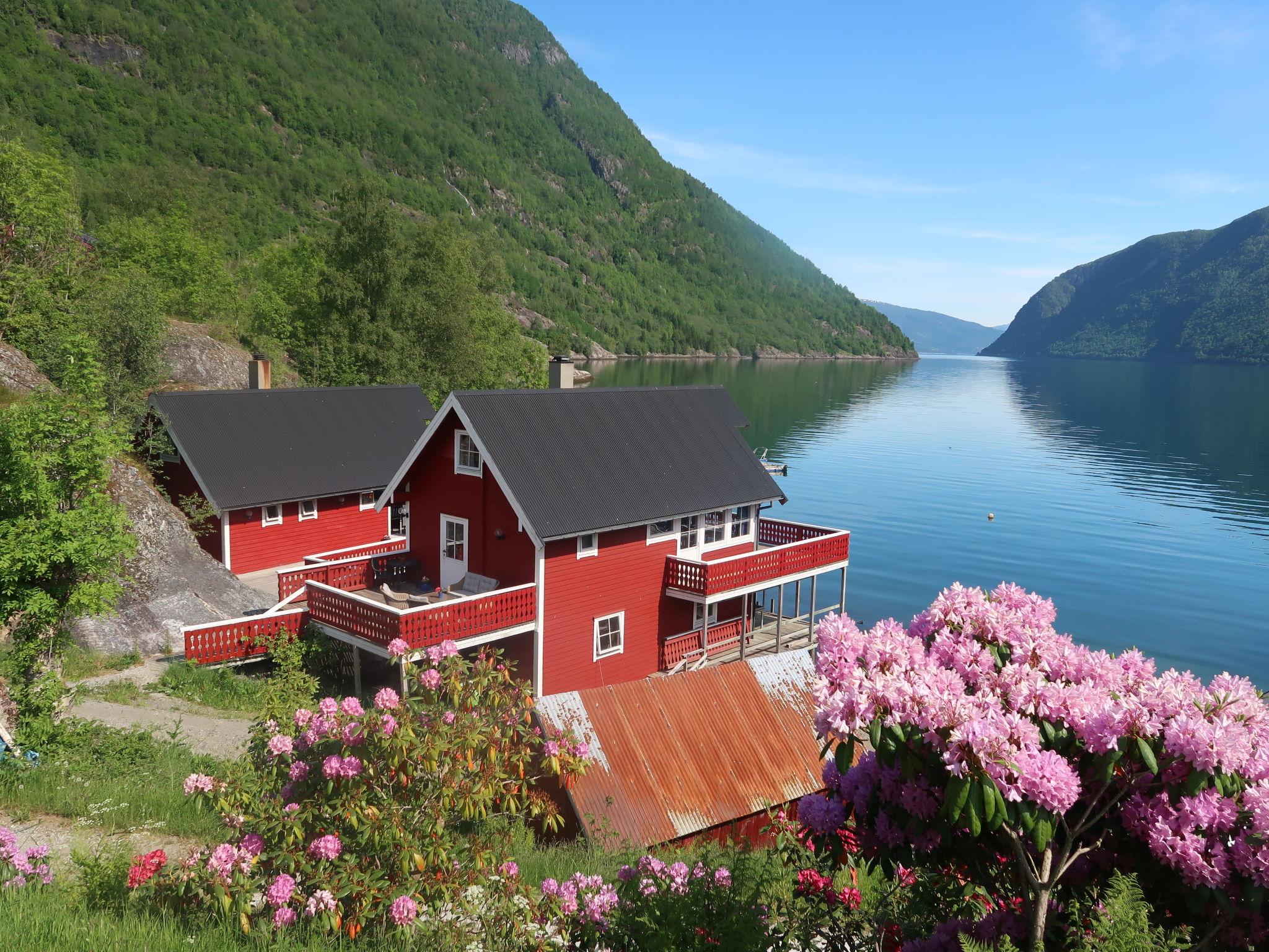 Photo 1 - Maison de 3 chambres à Vik i Sogn avec terrasse