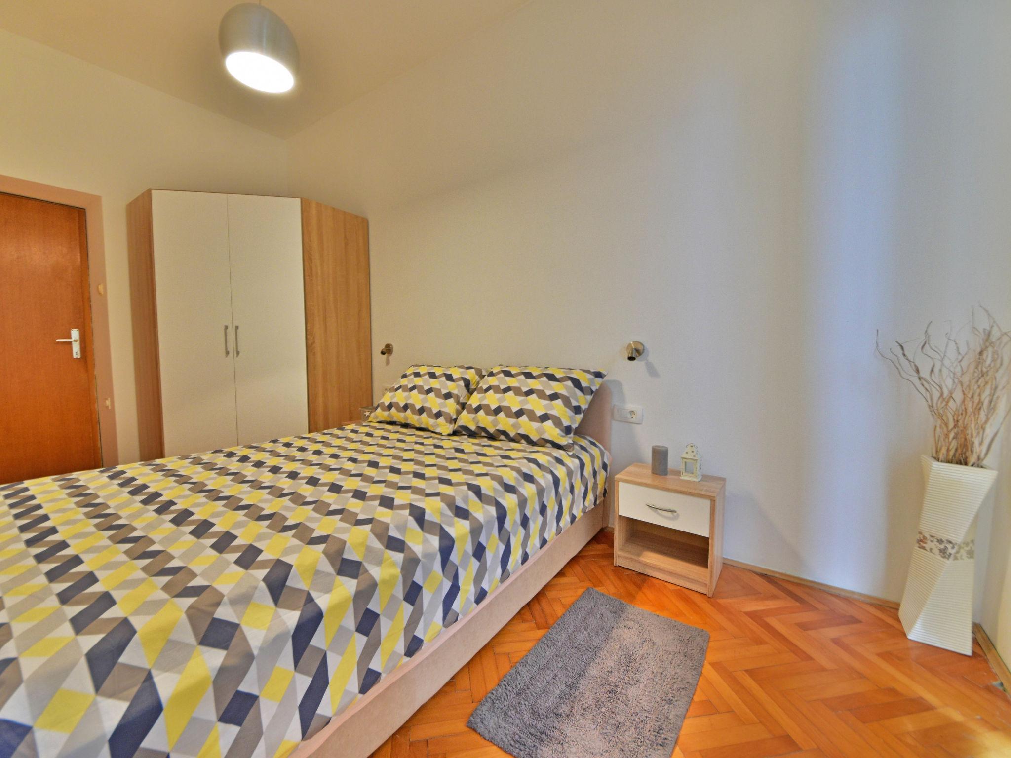 Foto 5 - Appartamento con 2 camere da letto a Matulji con terrazza