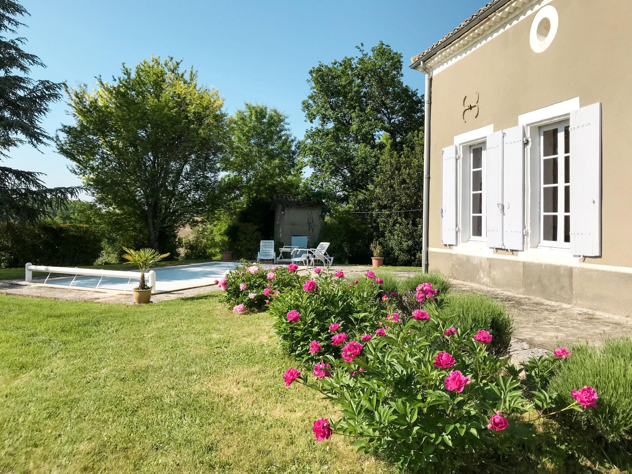 Foto 16 - Casa de 3 habitaciones en Lalandusse con piscina privada y jardín