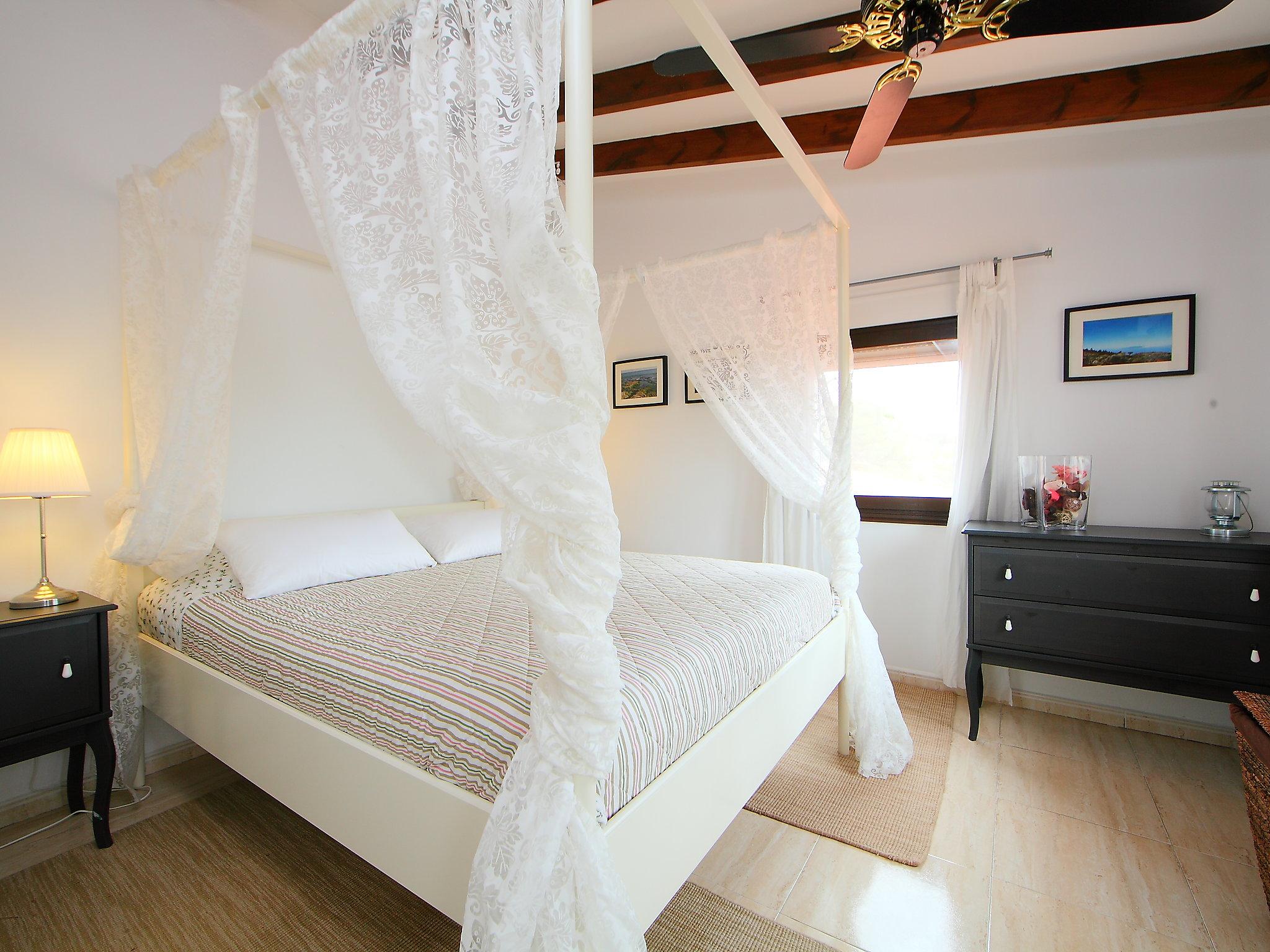 Photo 16 - 4 bedroom House in Calp with private pool and sea view