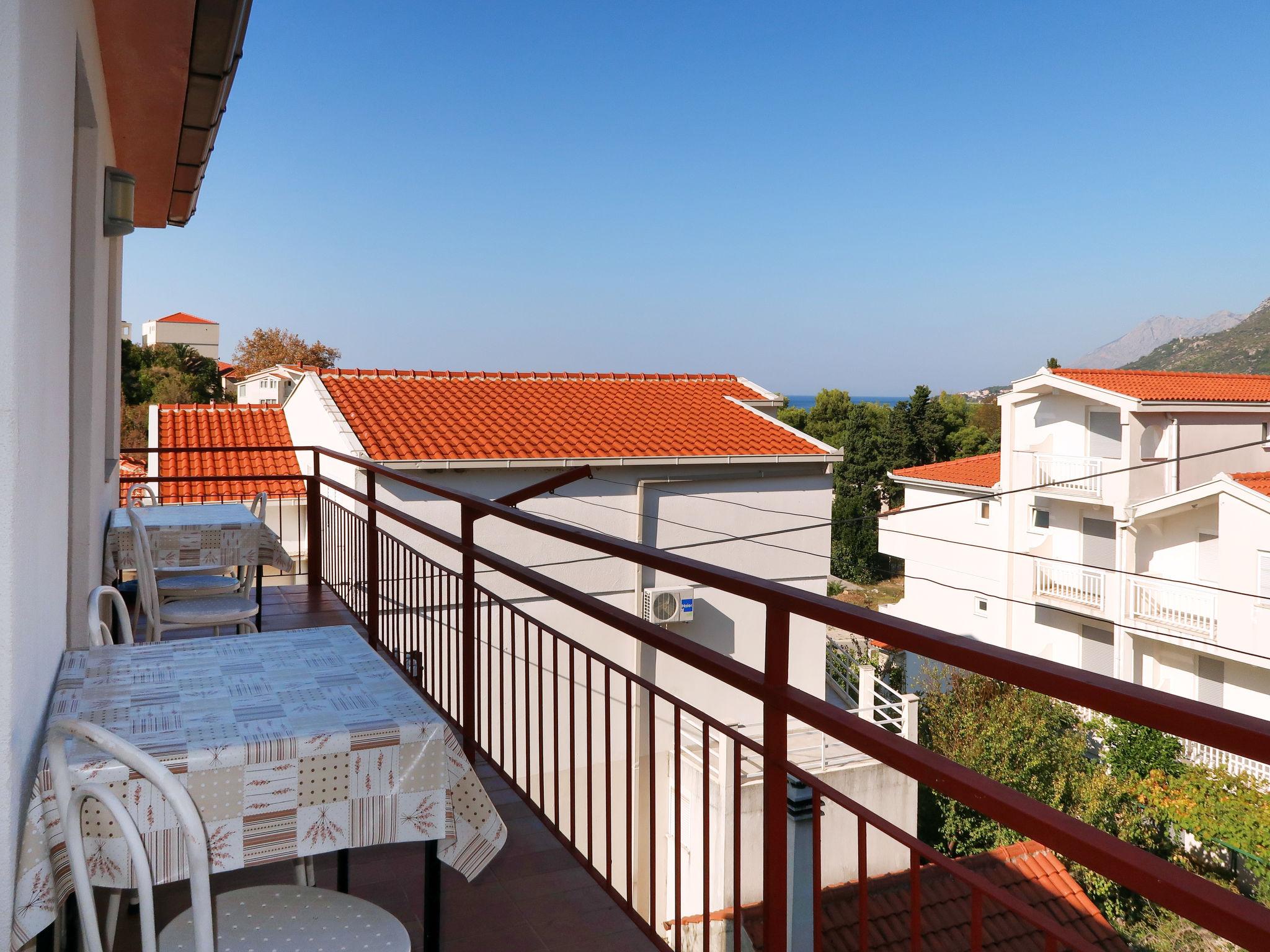 Foto 2 - Apartamento de 2 habitaciones en Gradac con vistas al mar