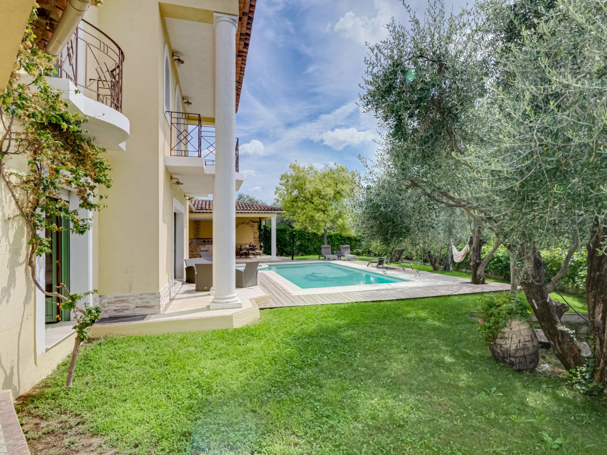 Photo 20 - Maison de 3 chambres à Grasse avec piscine privée et jardin