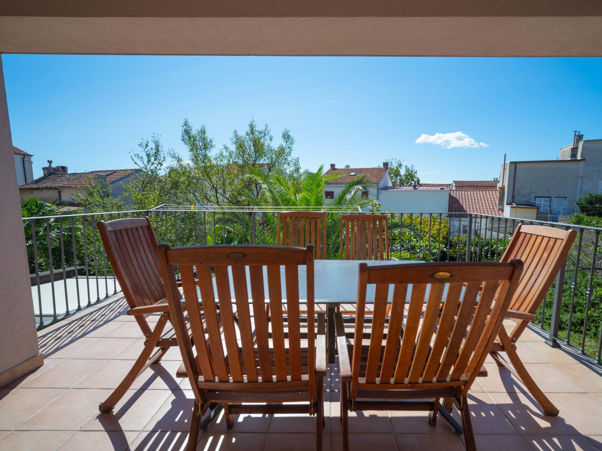 Photo 2 - Appartement de 2 chambres à Crikvenica avec jardin et terrasse