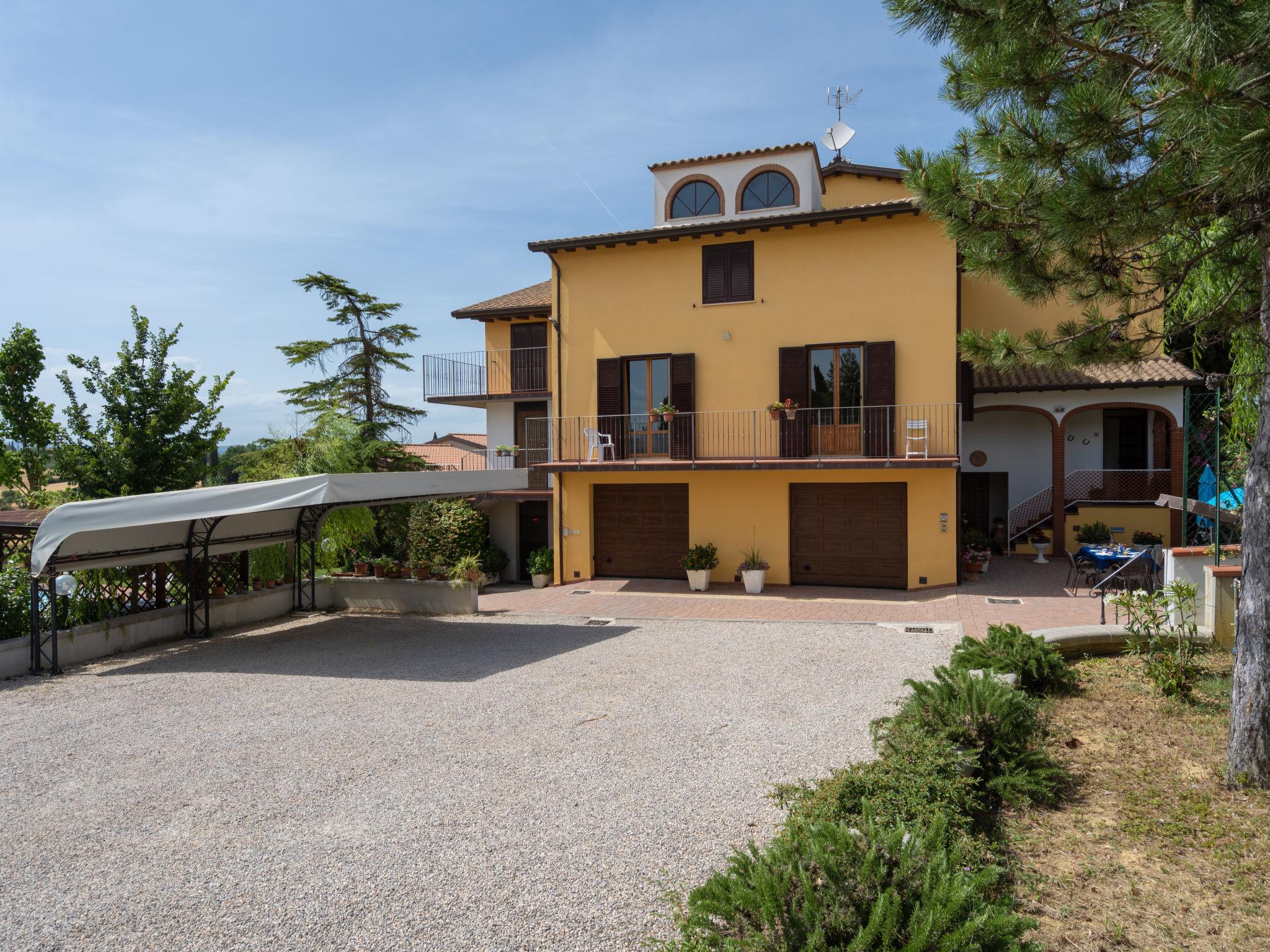 Foto 2 - Casa con 5 camere da letto a Foiano della Chiana con piscina privata e giardino