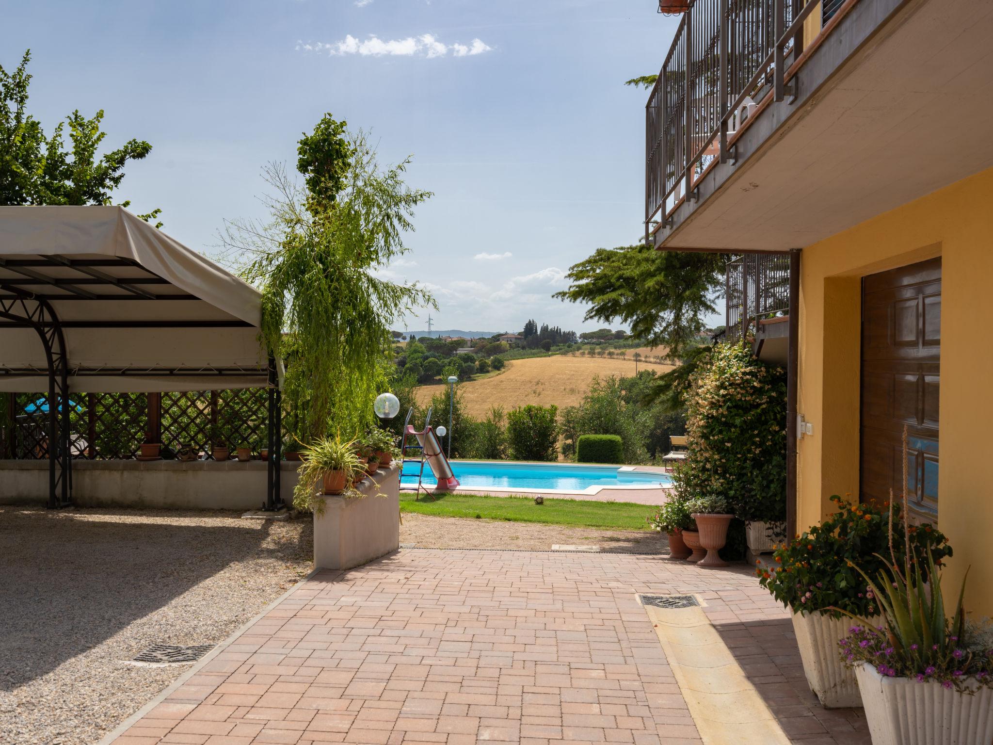 Foto 33 - Casa de 5 quartos em Foiano della Chiana com piscina privada e jardim