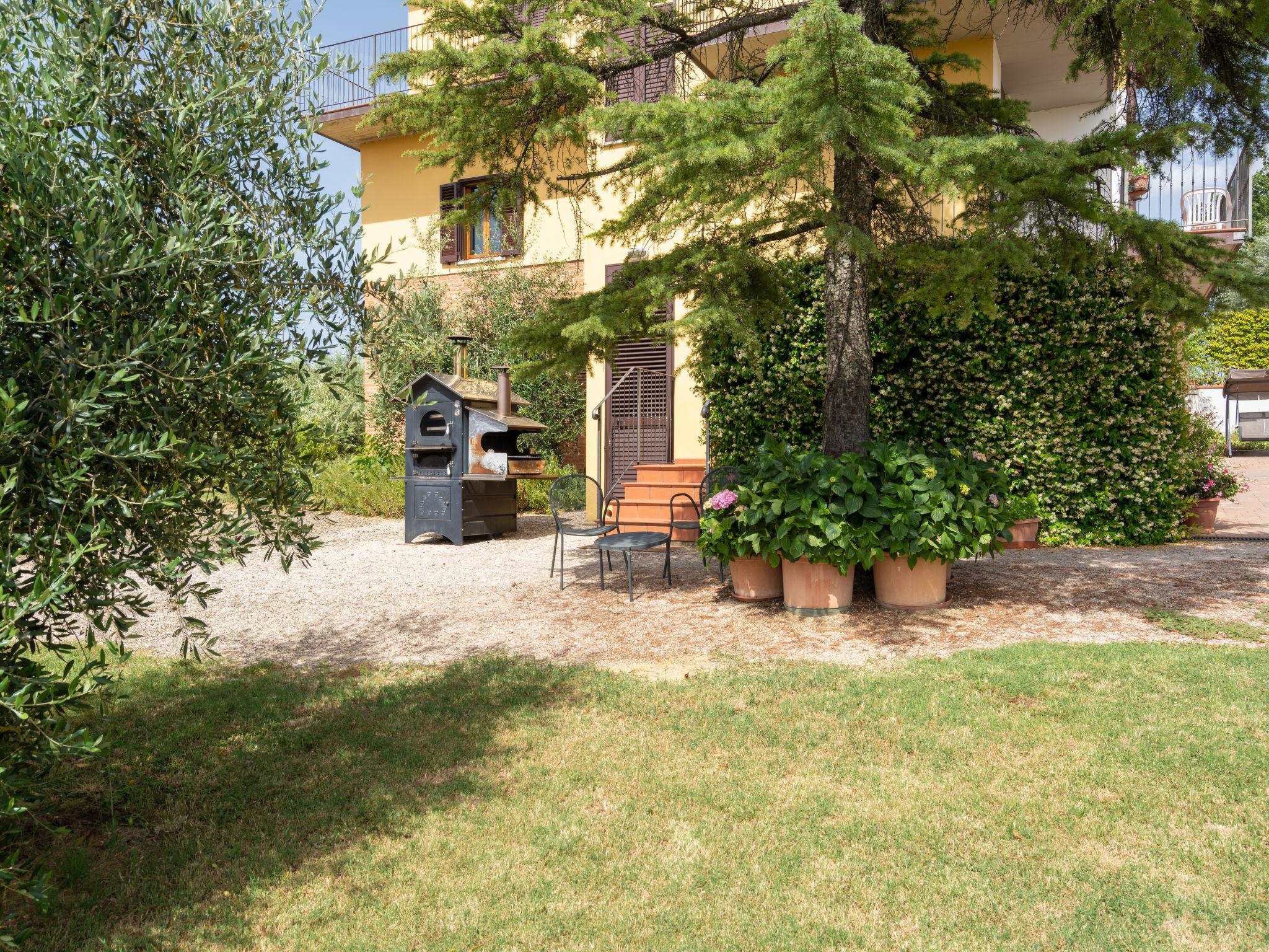 Photo 36 - 5 bedroom House in Foiano della Chiana with private pool and garden