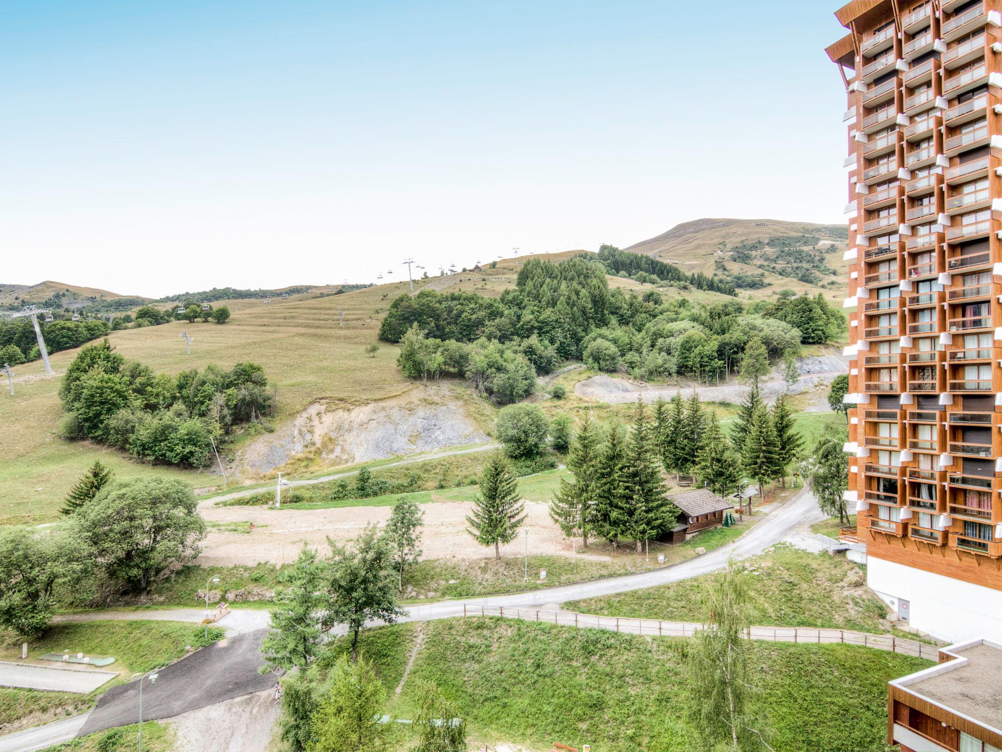 Foto 13 - Appartamento con 2 camere da letto a Villarembert con piscina e vista sulle montagne