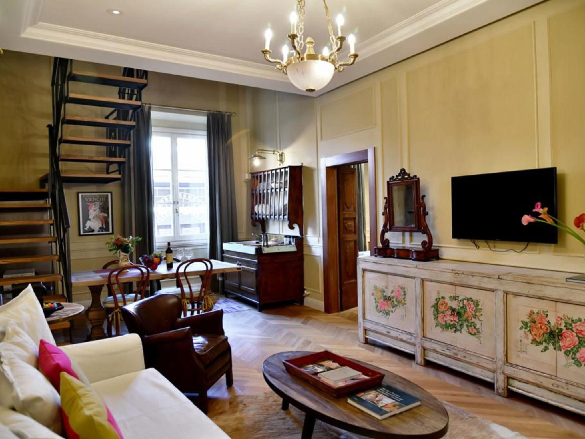 Photo 1 - 2 bedroom Apartment in Florence