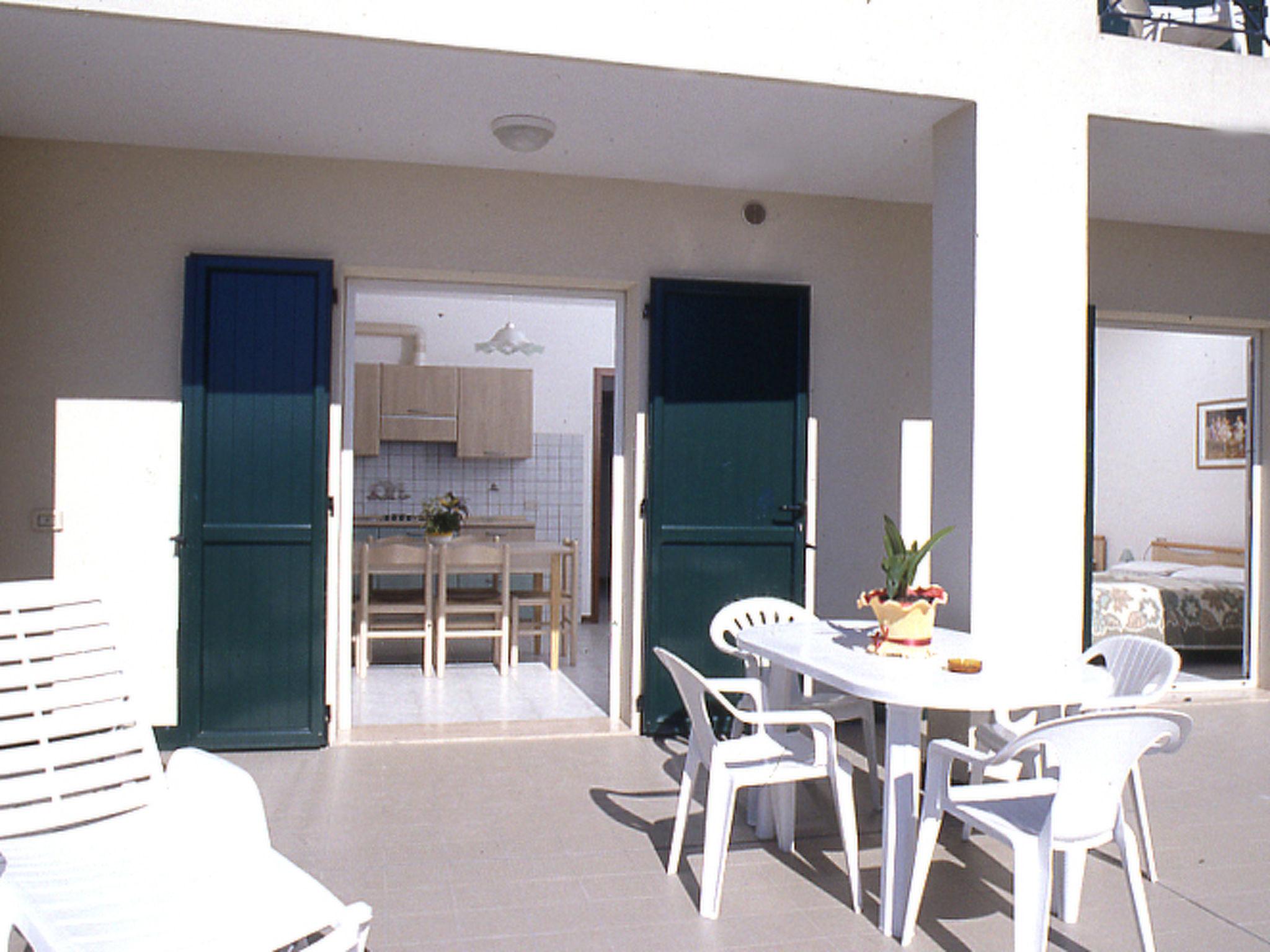 Photo 2 - 1 bedroom Apartment in Caorle with swimming pool and terrace