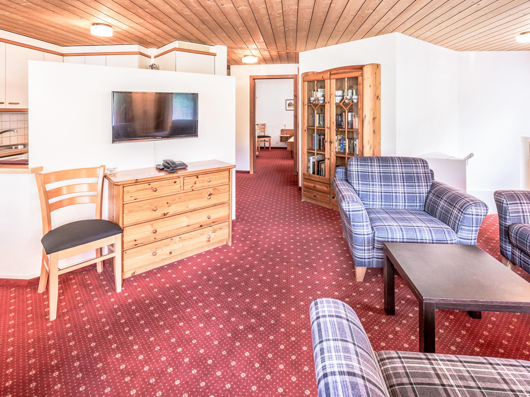 Foto 3 - Apartment mit 3 Schlafzimmern in Grindelwald mit terrasse und blick auf die berge