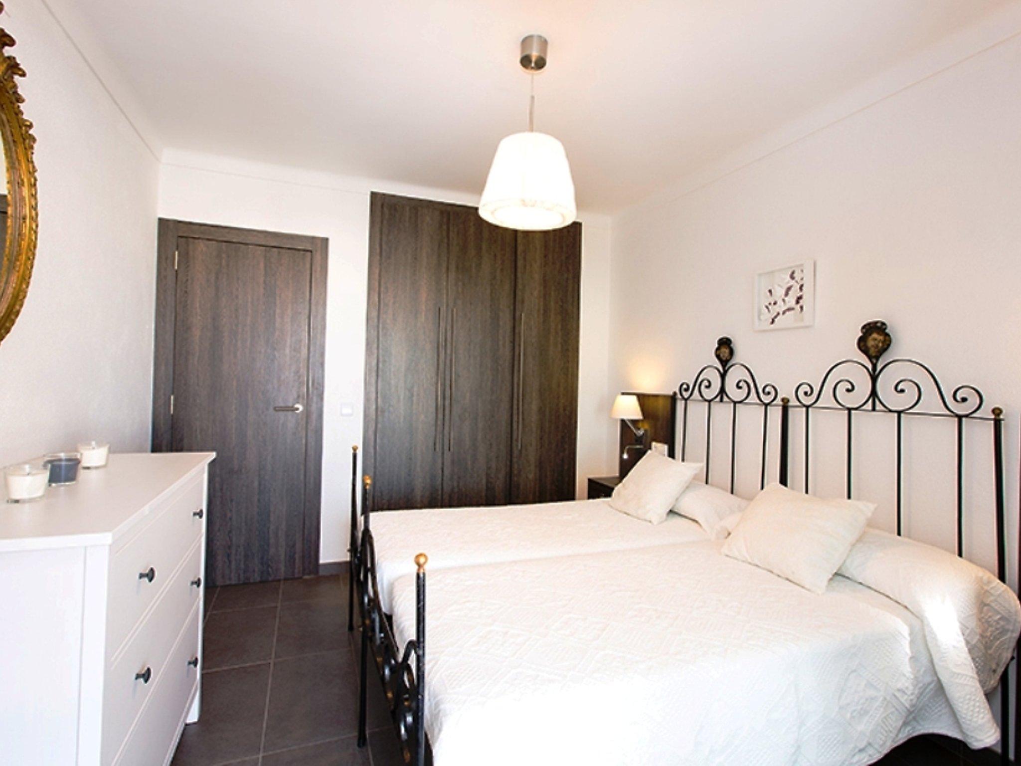 Foto 4 - Apartamento de 1 habitación en Castelló d'Empúries con vistas al mar