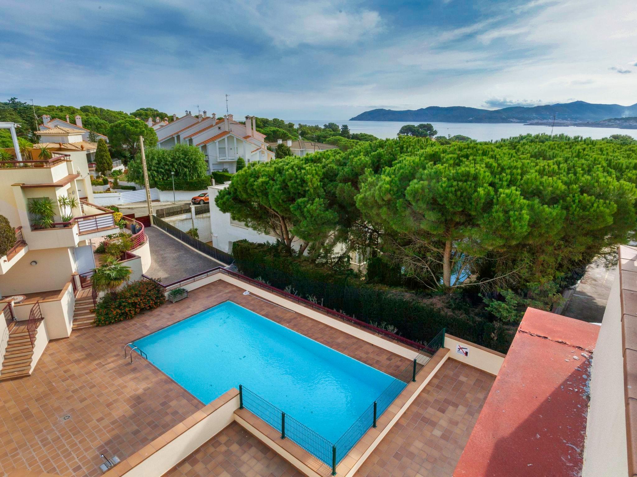 Photo 1 - Maison de 3 chambres à Llançà avec piscine et vues à la mer