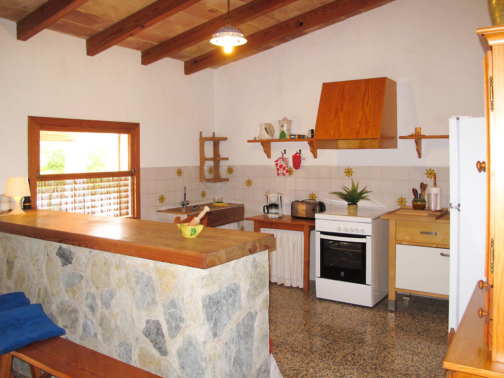 Photo 10 - 2 bedroom House in Santanyí with private pool and garden